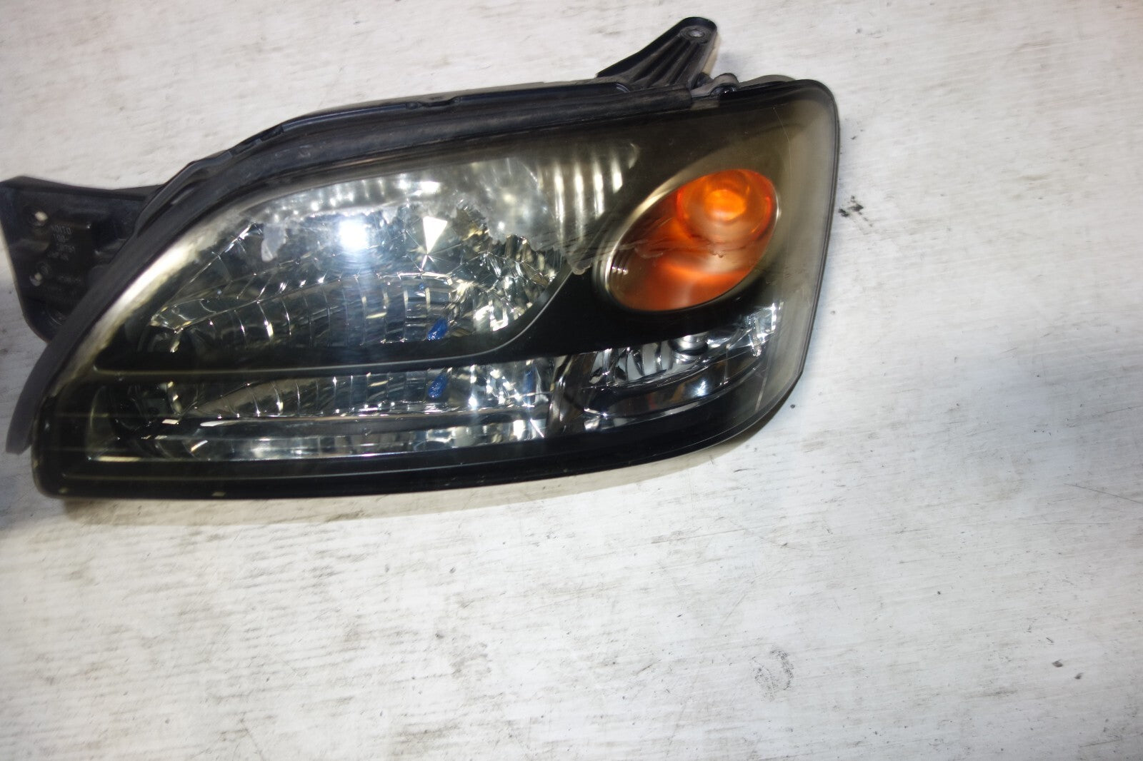 JDM 2000-2004 SUBARU LEGACY HEAD LIGHTS HEAD LAMPS BH5/BE5 2000-2004