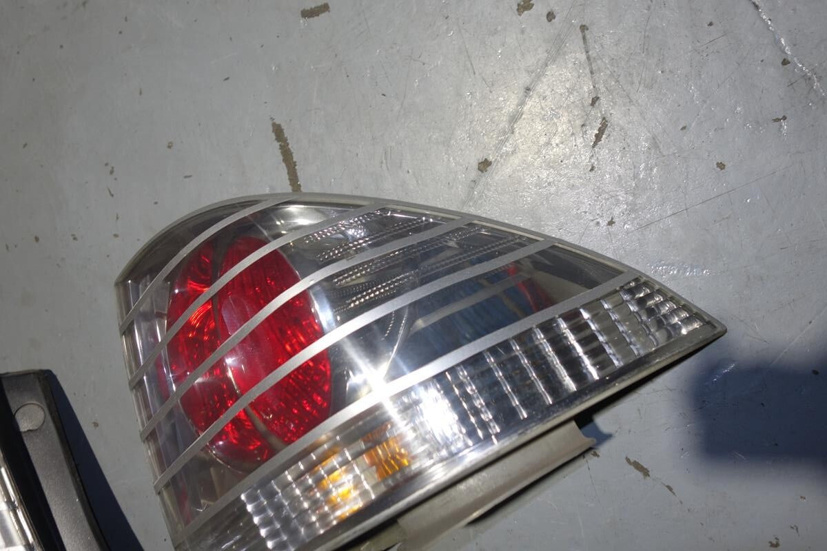 JDM LEXUS IS300 2001-2005 TAIL LIGHTS TOYOTA ALTEZZA SEX10 TAIL LAMP 2001-2005