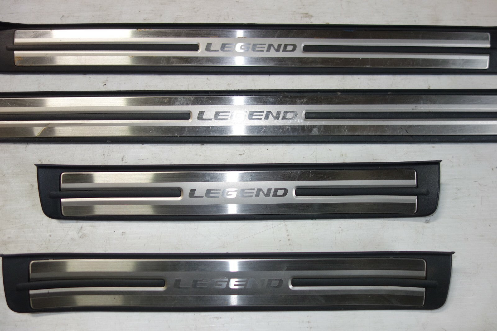 JDM ACURA RL HONDA LEGEND KB1 OEM DOOR SILLS TRIM SCUFF PLATES SIDE STEPS 05-08