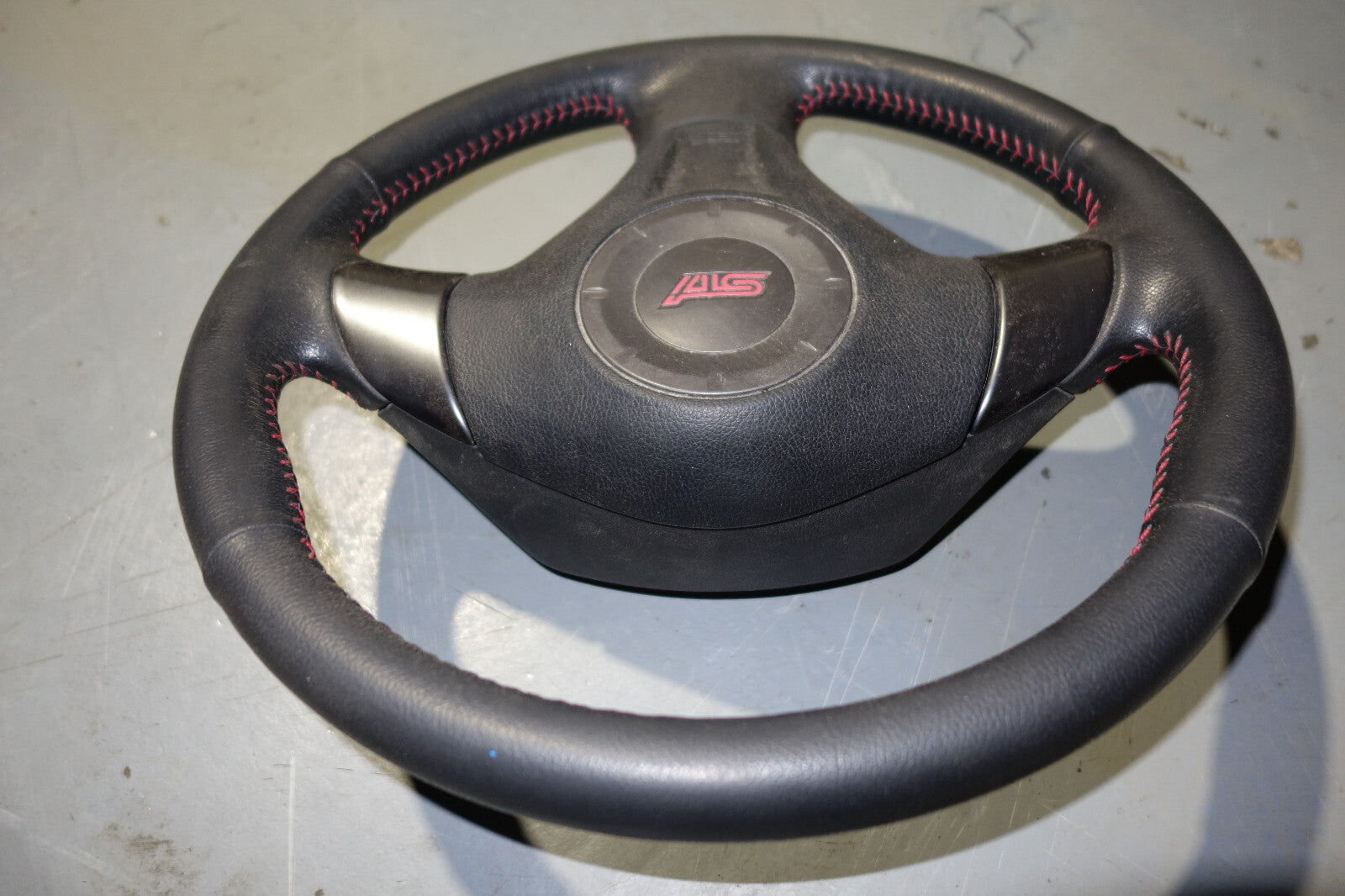 JDM Subaru Impreza WRX Forester STI Steering Wheel / Hub Legacy OEM Japan