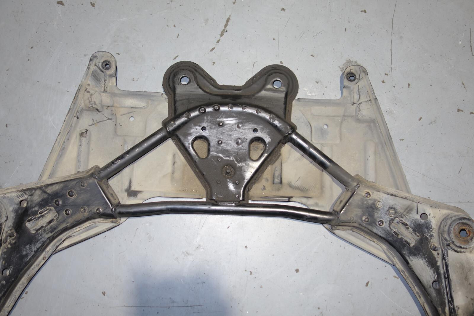 03-07 Infiniti G35 Coupe Front Subframe Crossmember Engine Cradle 350z 03-09