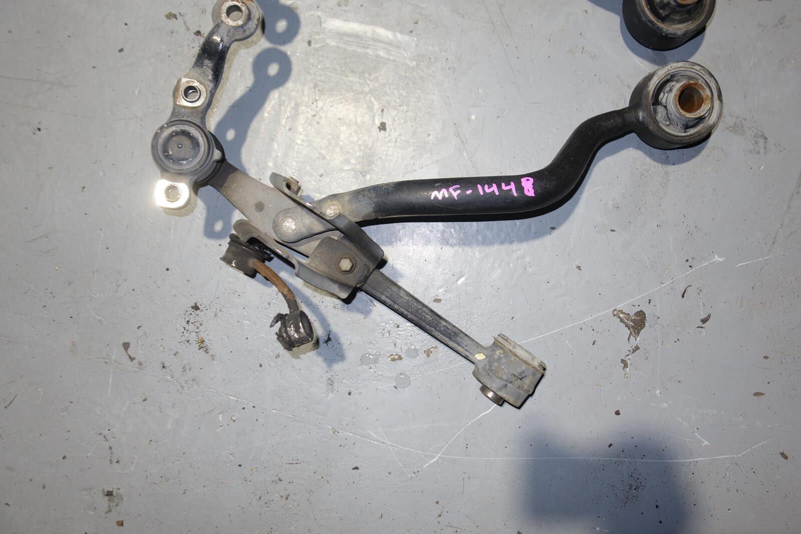JDM Lexus IS300 Altezza Front Lower Control Arms Ball Joints 2001-2005 SXE10 OEM