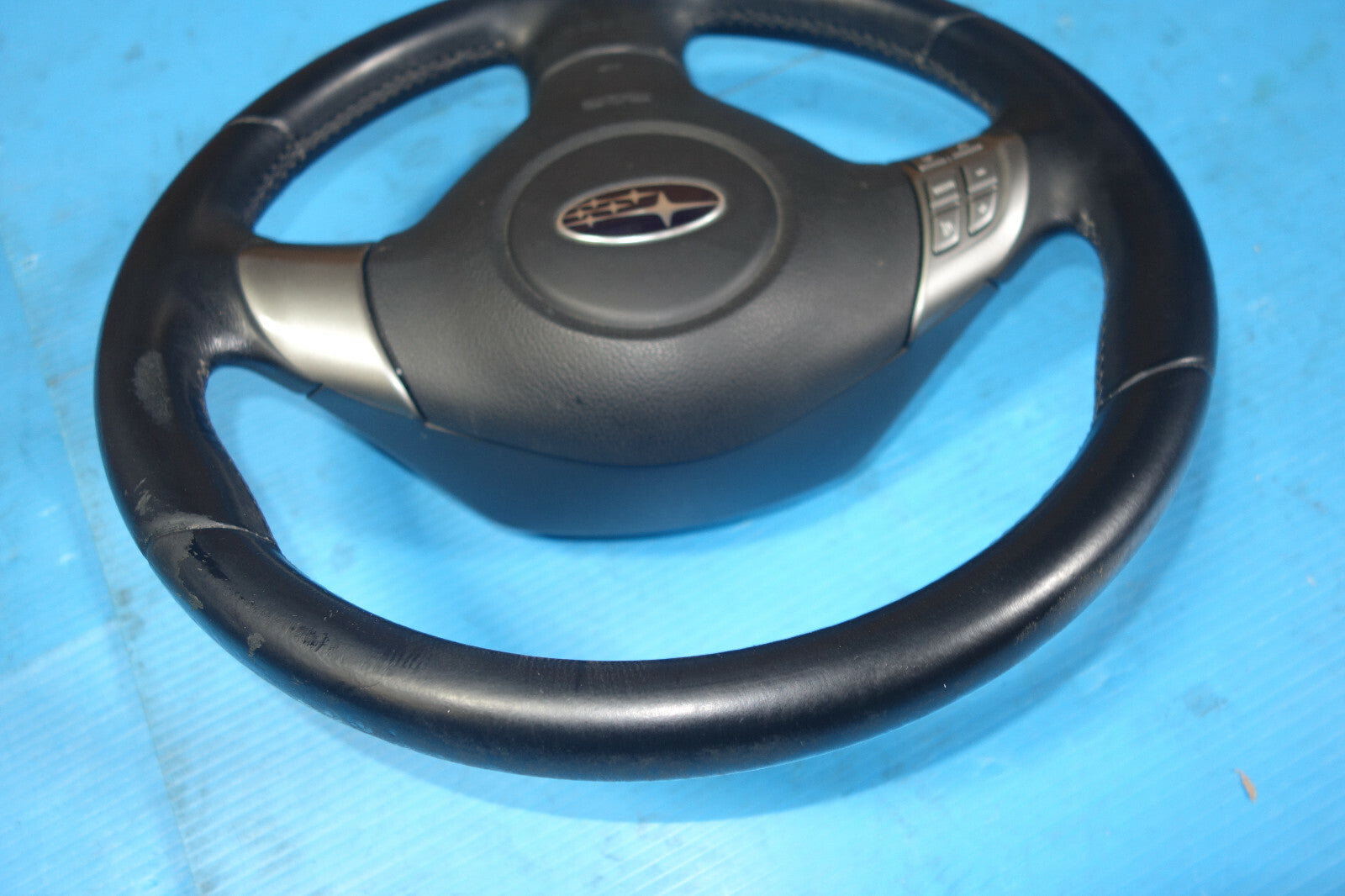 JDM Subaru Legacy & Outback OEM Momo Steering Wheel & Hub BP5 2005-2009 #5778