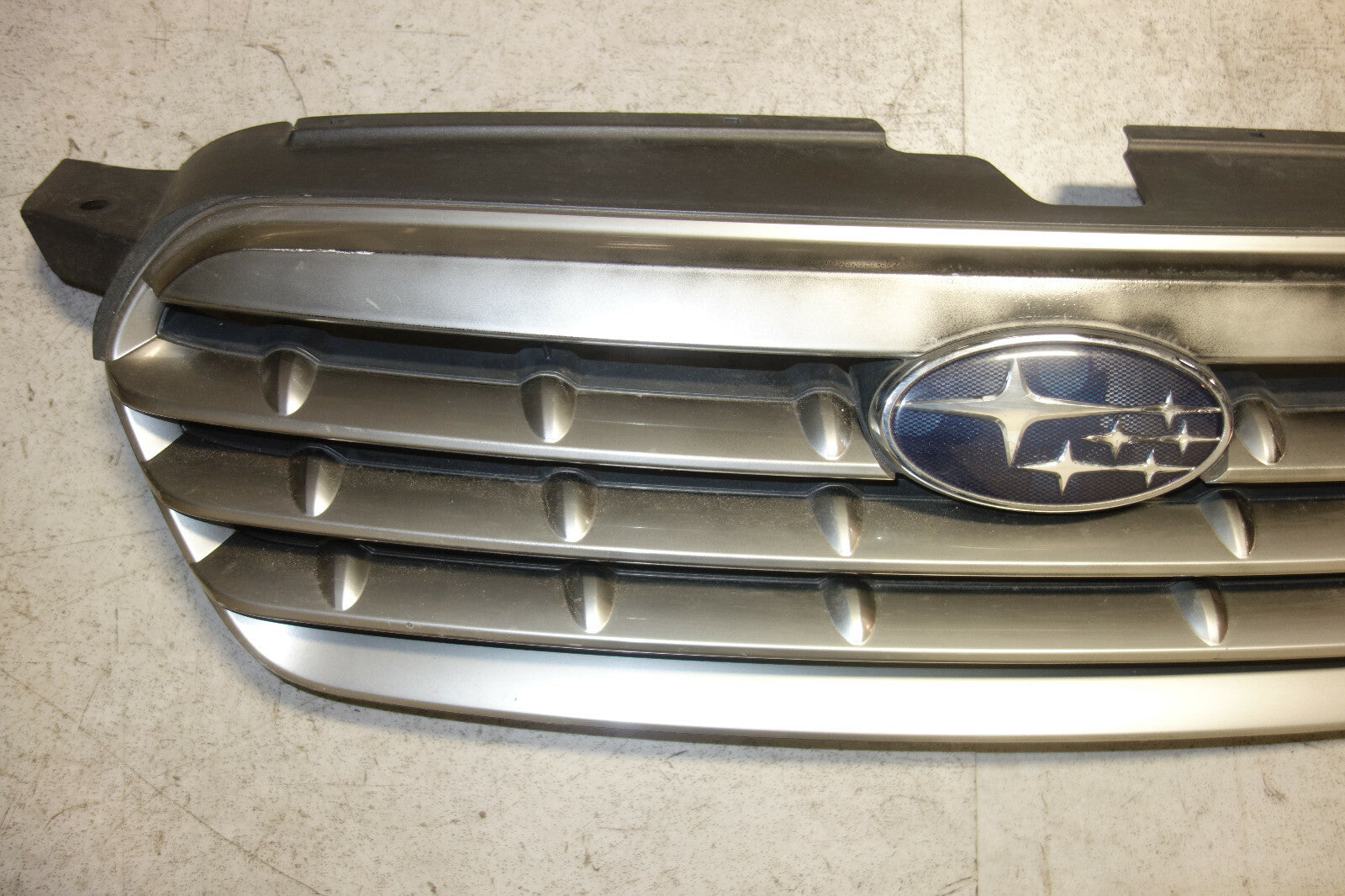 JDM Subaru Legacy Outback Grille 2008 2009 91121-ag160 OEM Japan