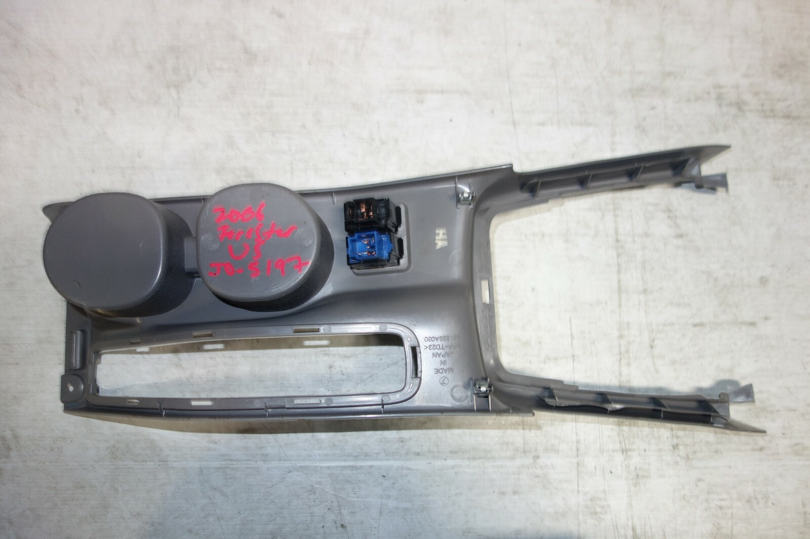 Subaru Forester Center Console Cup Holder E-Brake Trim With Switches OEM 03-08