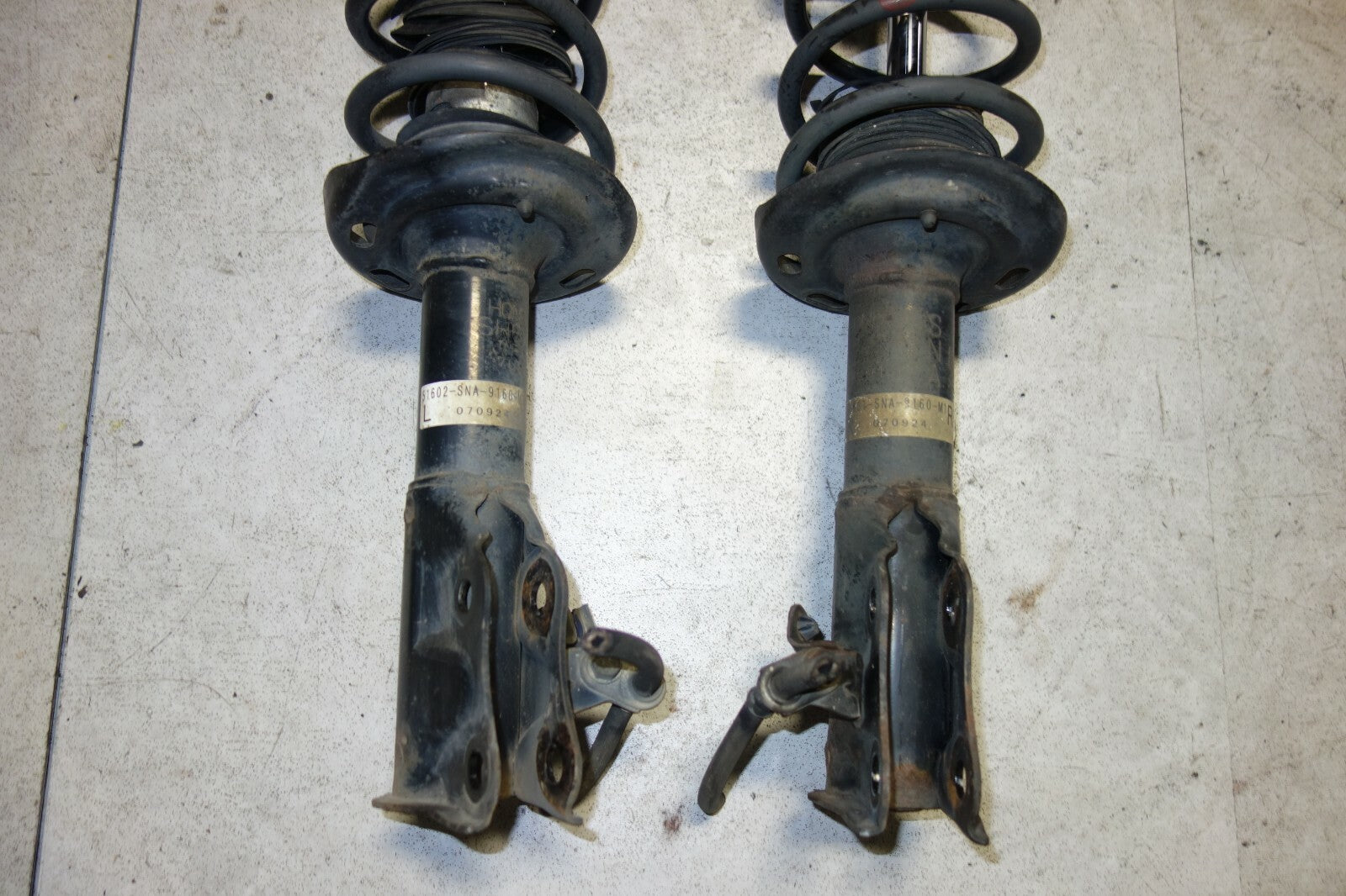 JDM Honda Civic FD1 Front Shocks Struts Springs 2006-2011 OEM Japan