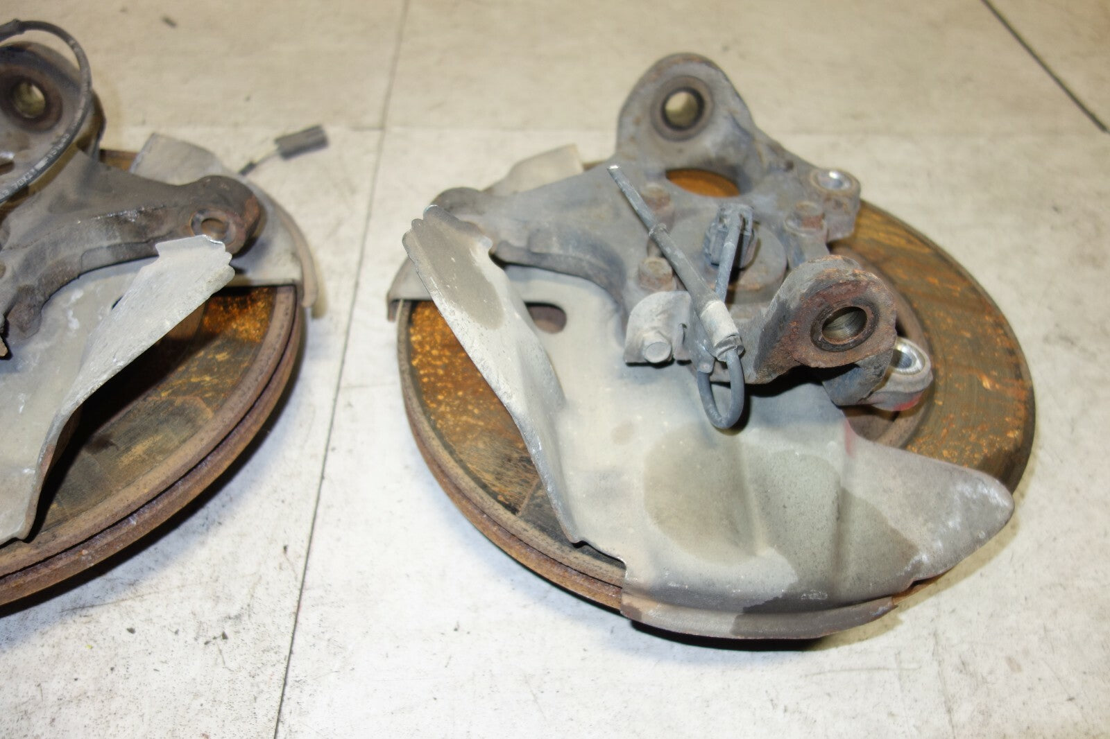 JDM Mazda RX8 Front Spindles Knuckles Hub USED OEM 2004 2005 2006 2007 2008