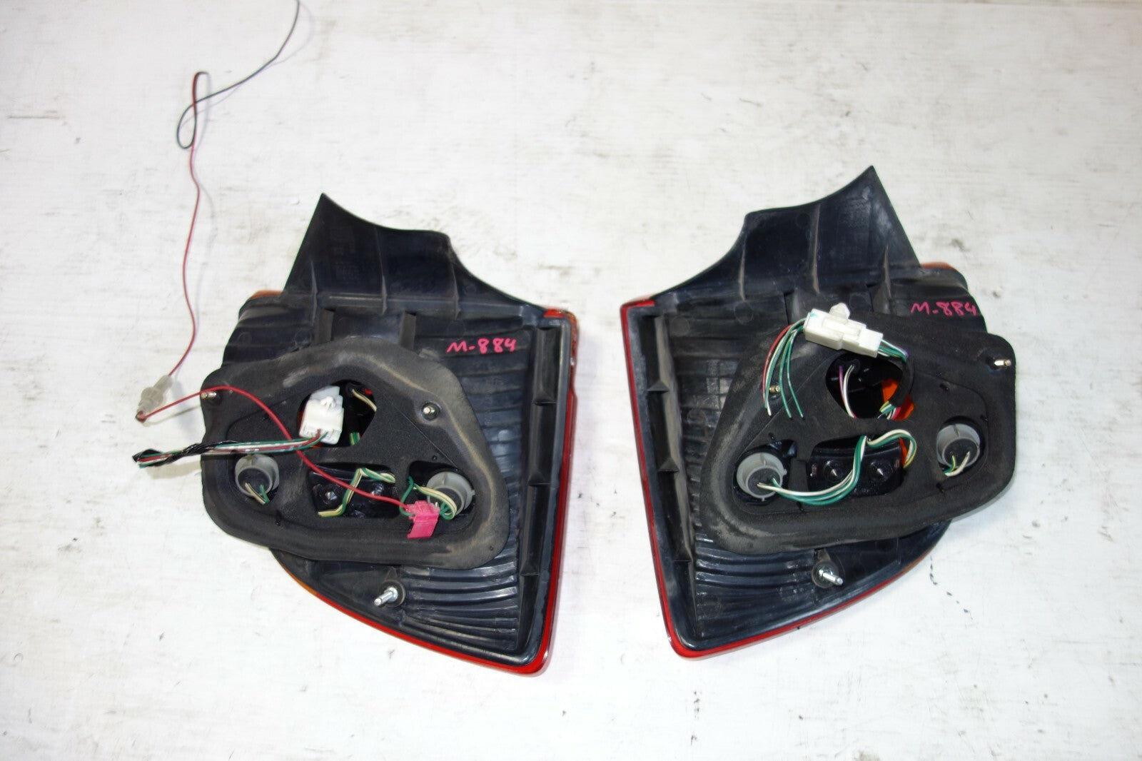 JDM 2000-2005 TOYOTA CELICA OEM TAIL LIGHTS LEFT & RIGHT TAIL LAMPS 2000-2005