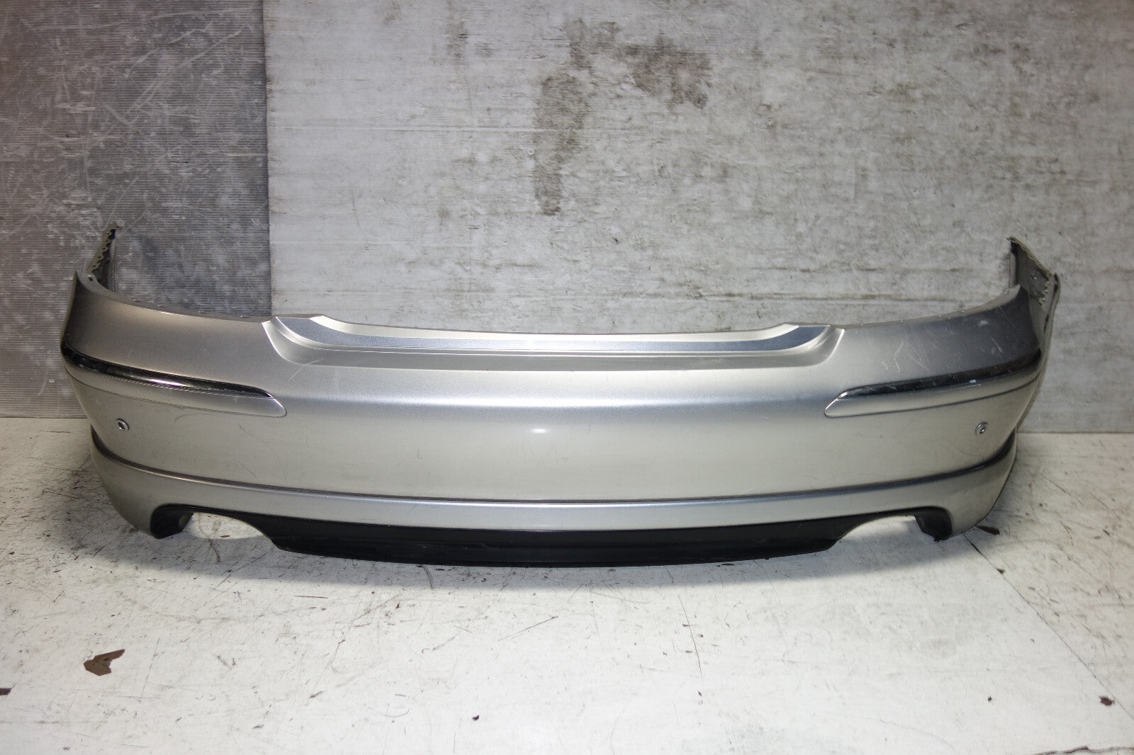 Acura RL OEM Rear Bumper Cover Modulo Lip Base Elite Sedan 4-Door 2005-2008 JDM