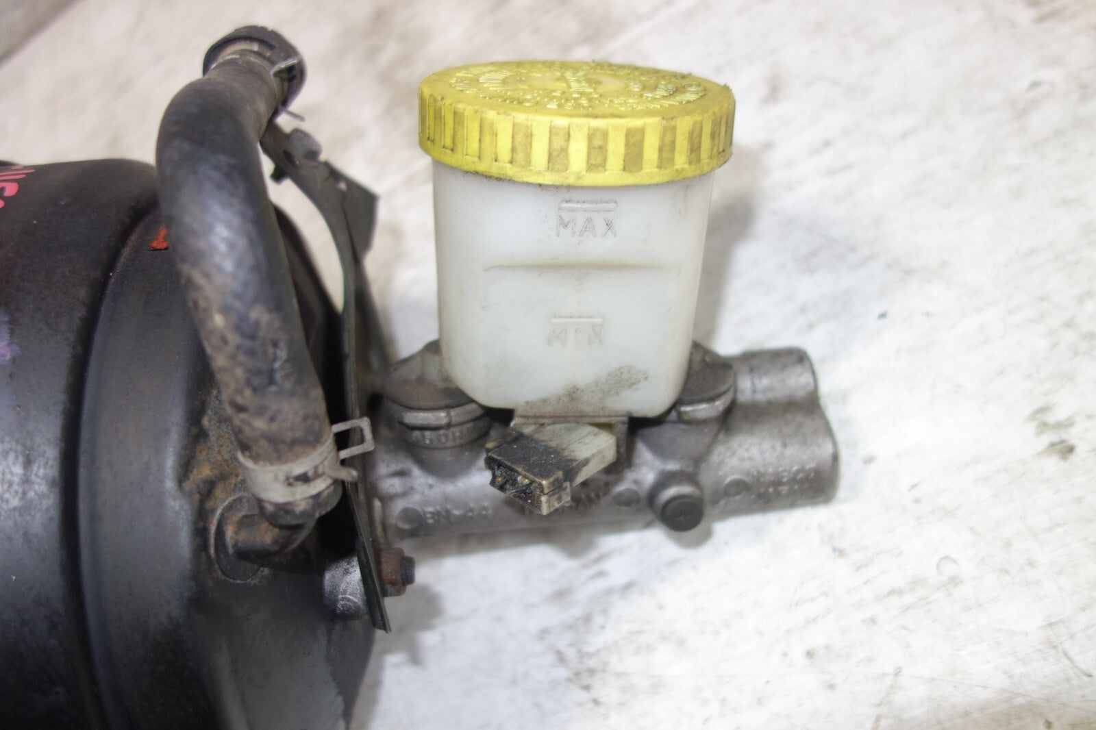 JDM NISSAN S13 PRS13 A80SX BRAKE BOOSTER MASTER CYLINDER S14 852-01252