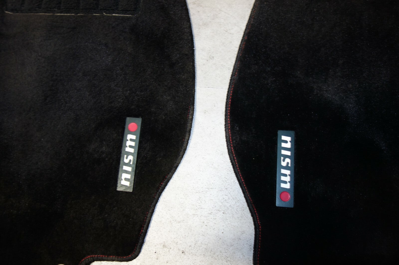JDM Nissan 350z OEM Nismo Floor Mats Left & Right Z33 2003-2009
