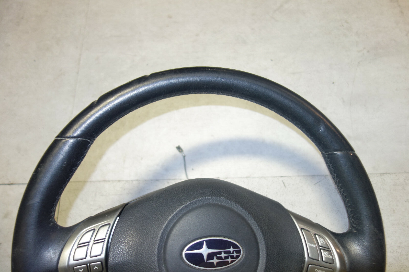 JDM Subaru Impreza WRX STi Legacy Forester MOMO Steering Wheel & Hub 1993-2009
