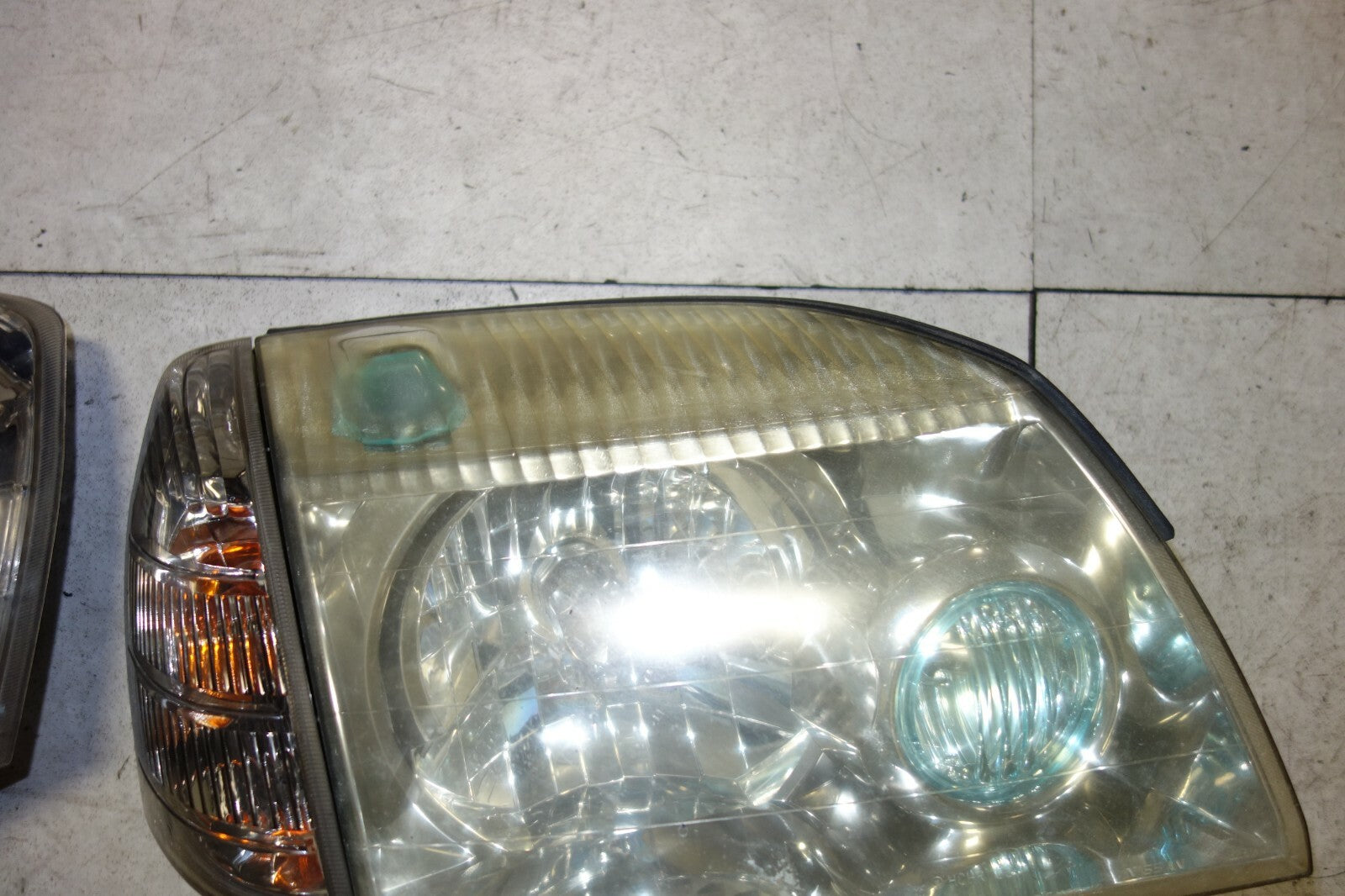 JDM Nissan X-Trail GT OEM Front Headlights Left Right PNT30 Left & Right 2000-06