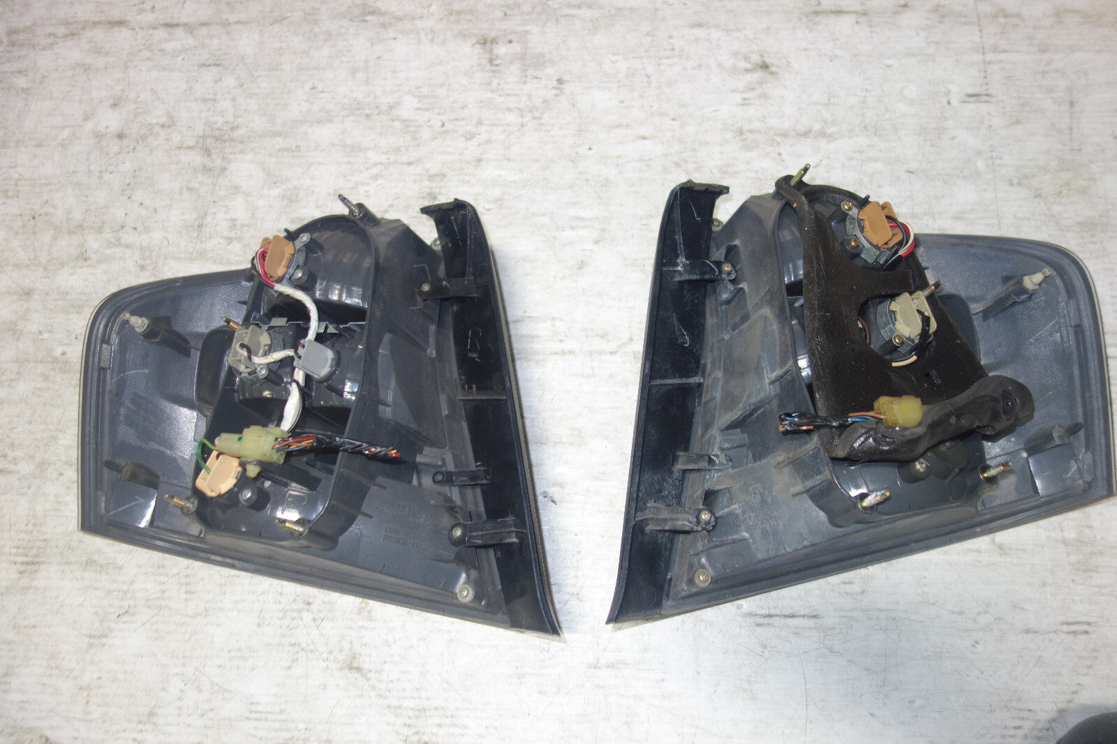 JDM Subaru Legacy BL5 BL BLE Sedan Tail Lights Lamps Late Model 2005-2007