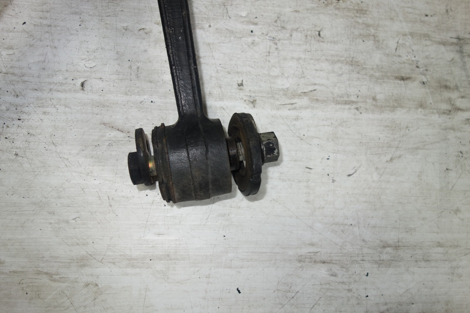 JDM 2001-2005 LEXUS IS300 OEM FRONT LOWER CONTROL ARM LEFT SIDE SXE10 ALTEZZA