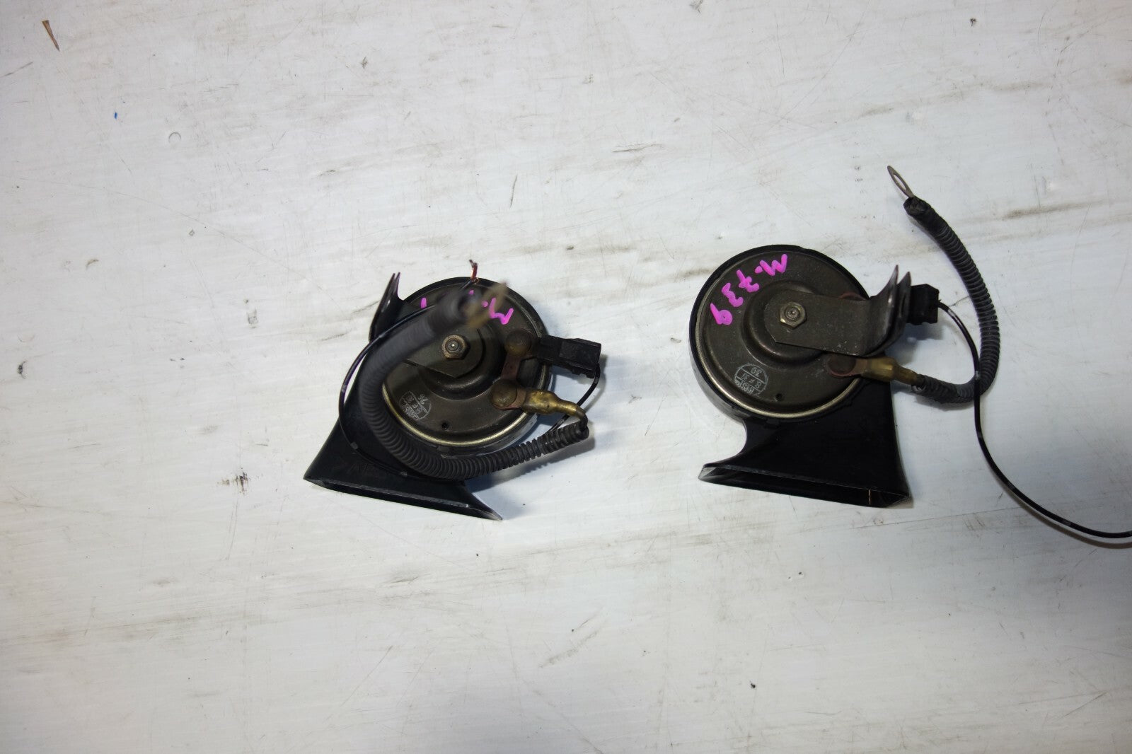 JDM 2000-2003 LEXUS RX300 JHORN POWERD USED OEM HORN 0140154015 RX-300 HORNS