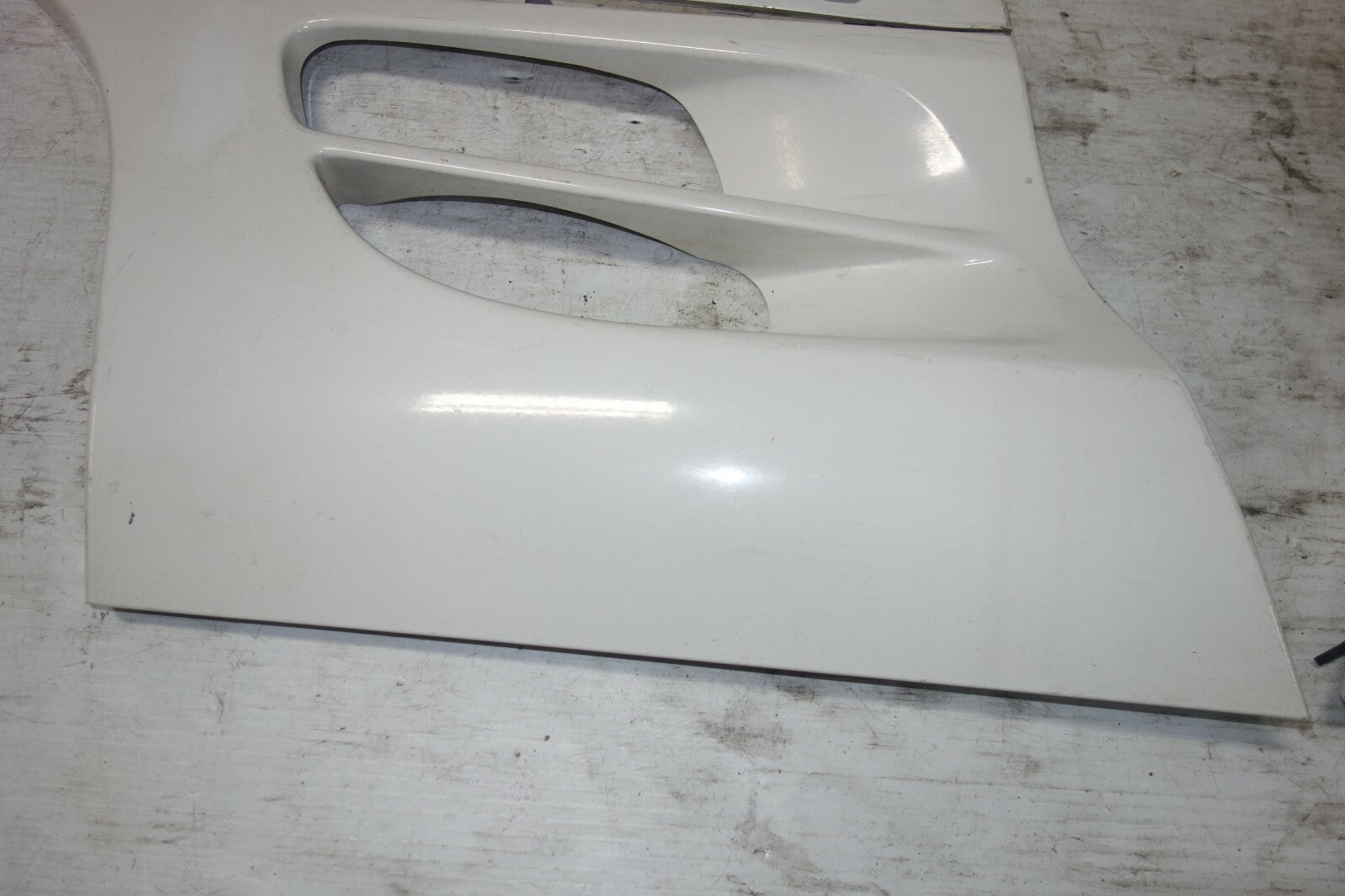 JDM 91-99 TOYOTA SW20 MR2 OEM REAR SIDE VENTS MR-2 EXTERIER TRIM VENT MR-2