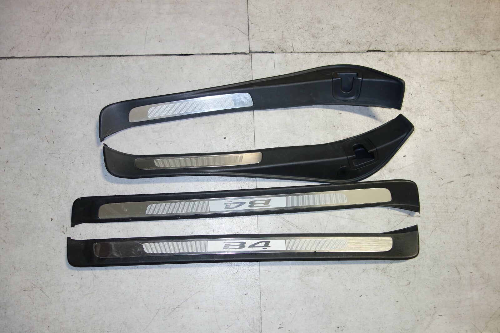 JDM GENUINE SUBARU LEGACY B4 OEM DOOR SILLS SCUFF PLATES STEPS SILL 2005-2009