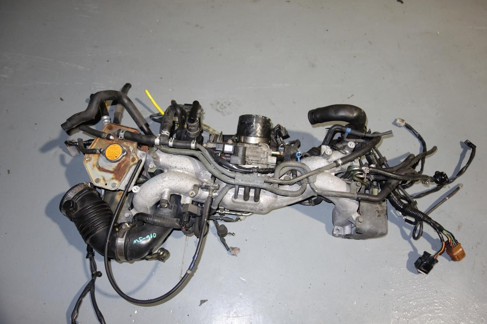 JDM Subaru Legacy B4 EJ208 EJ206 Twin Turbo Intake Manifold BOV Injectors 00-04