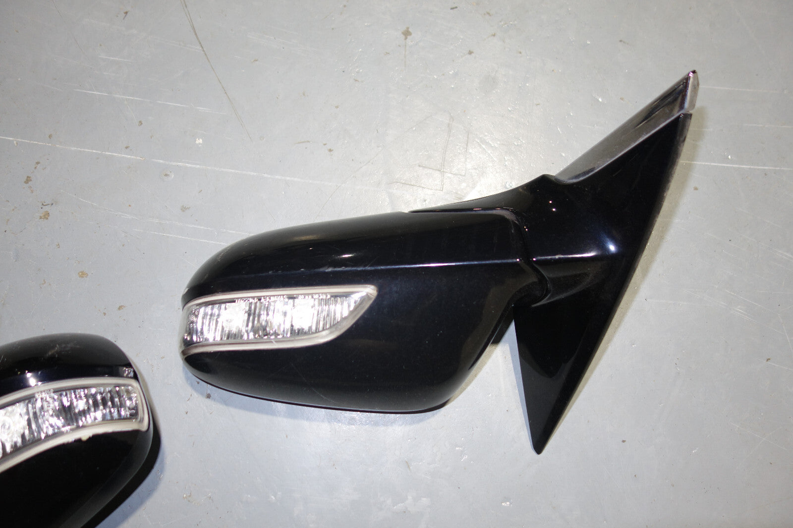 JDM Acura RL OEM Power Folding Side Mirrors Signals KB1 2005-2008 MF-1266