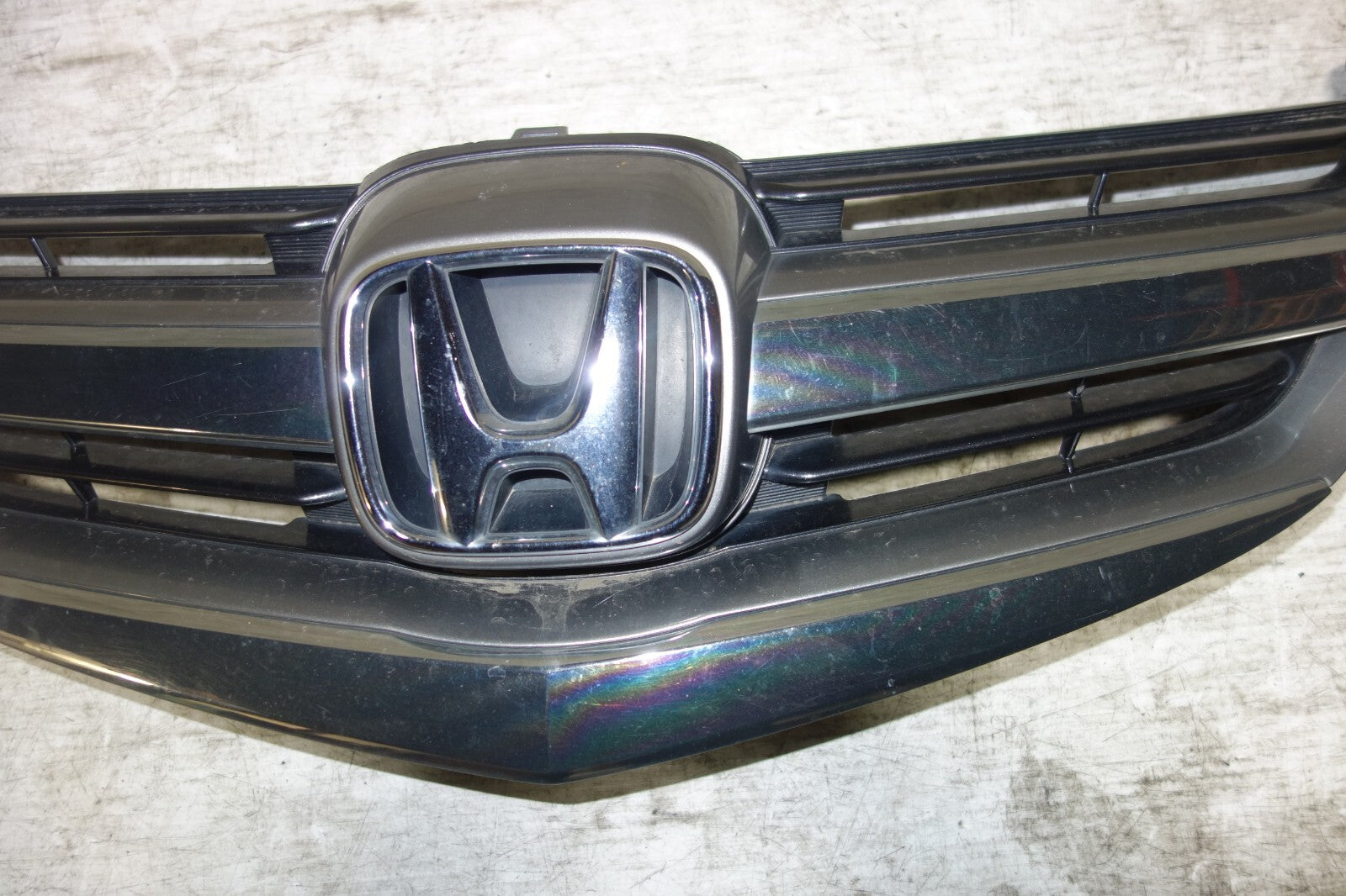JDM Acura RL OEM Front Grille Honda Emblem KB1 2005 2006 2007 2008