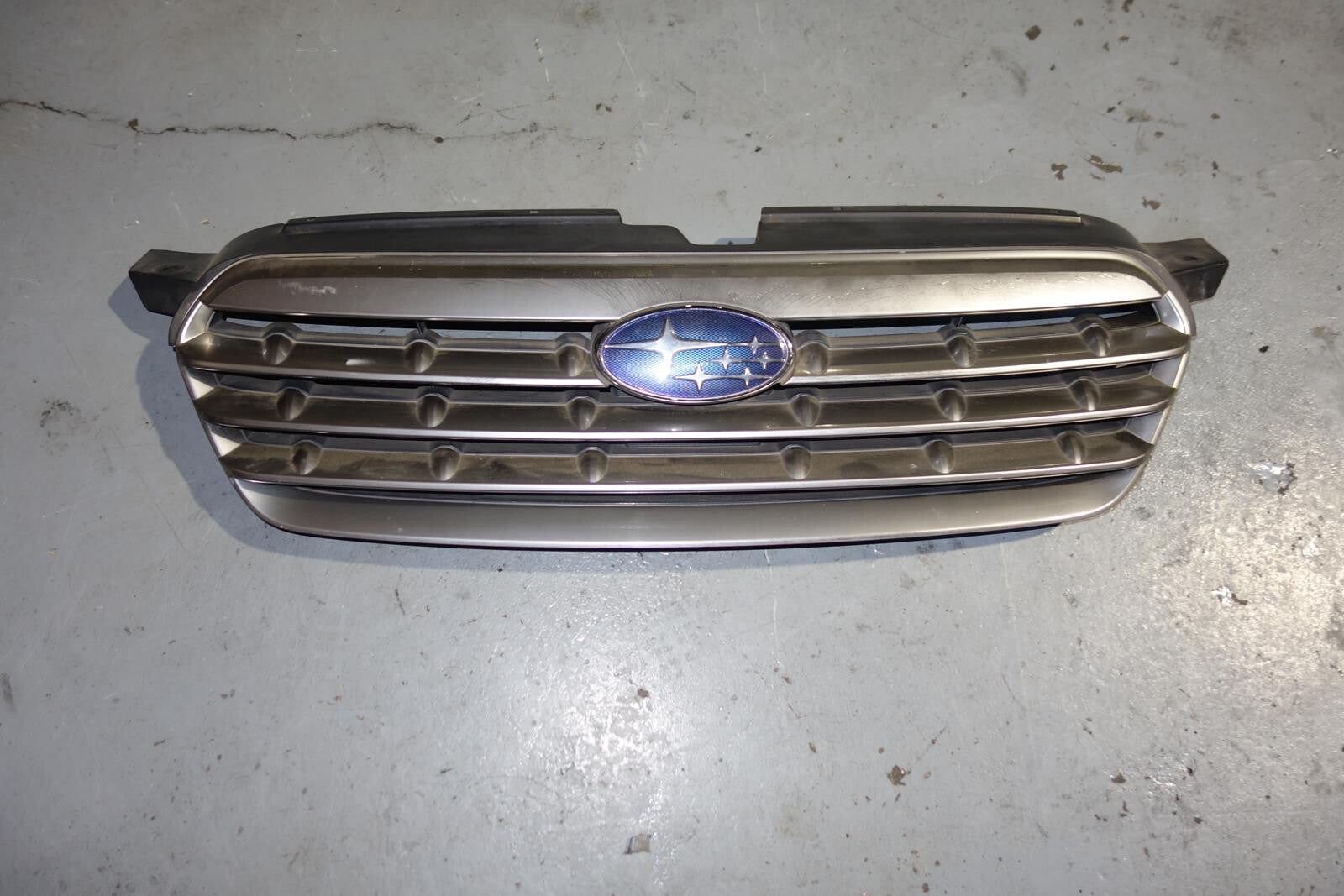 JDM Subaru Legacy Outback Grille 2008 2009 OEM Genuine MF-1617
