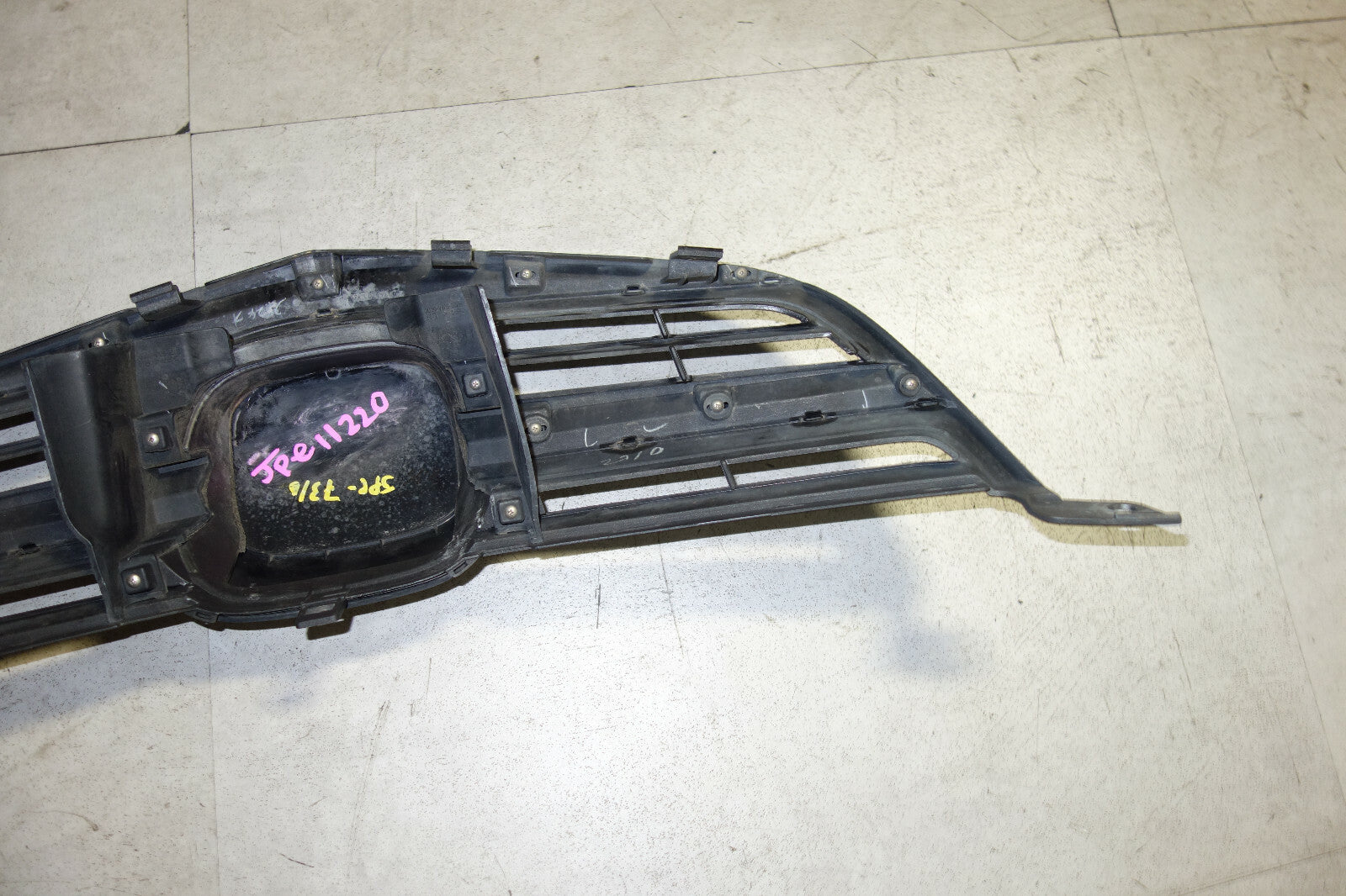 JDM Acura RL Honda Legend KB1 Front Grille Grill 2005-2008 OEM #11220