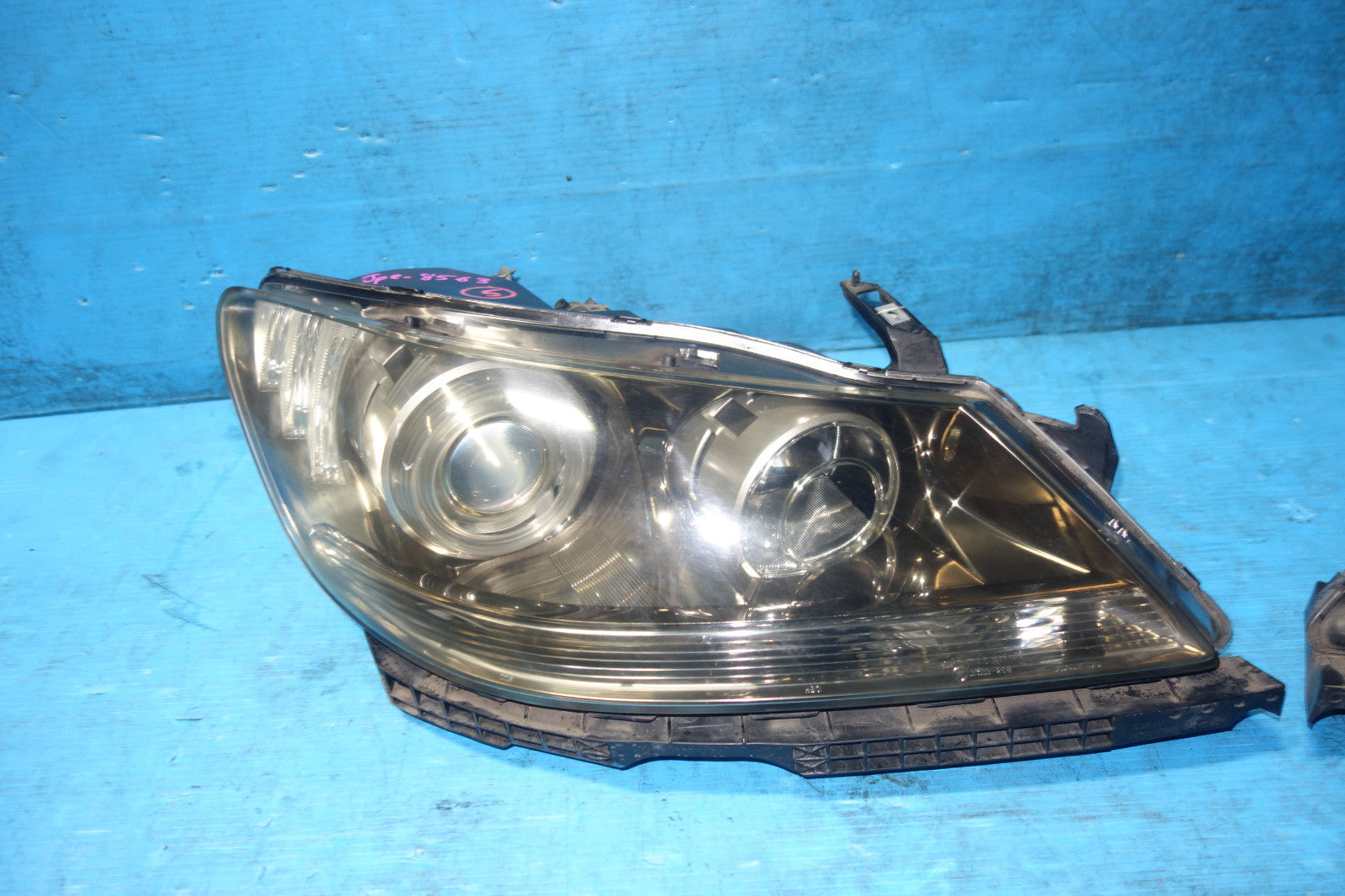 JDM Acura RL HID Headlights Head Lamps Pair 2005-2008 Honda Legend KB1 #8563