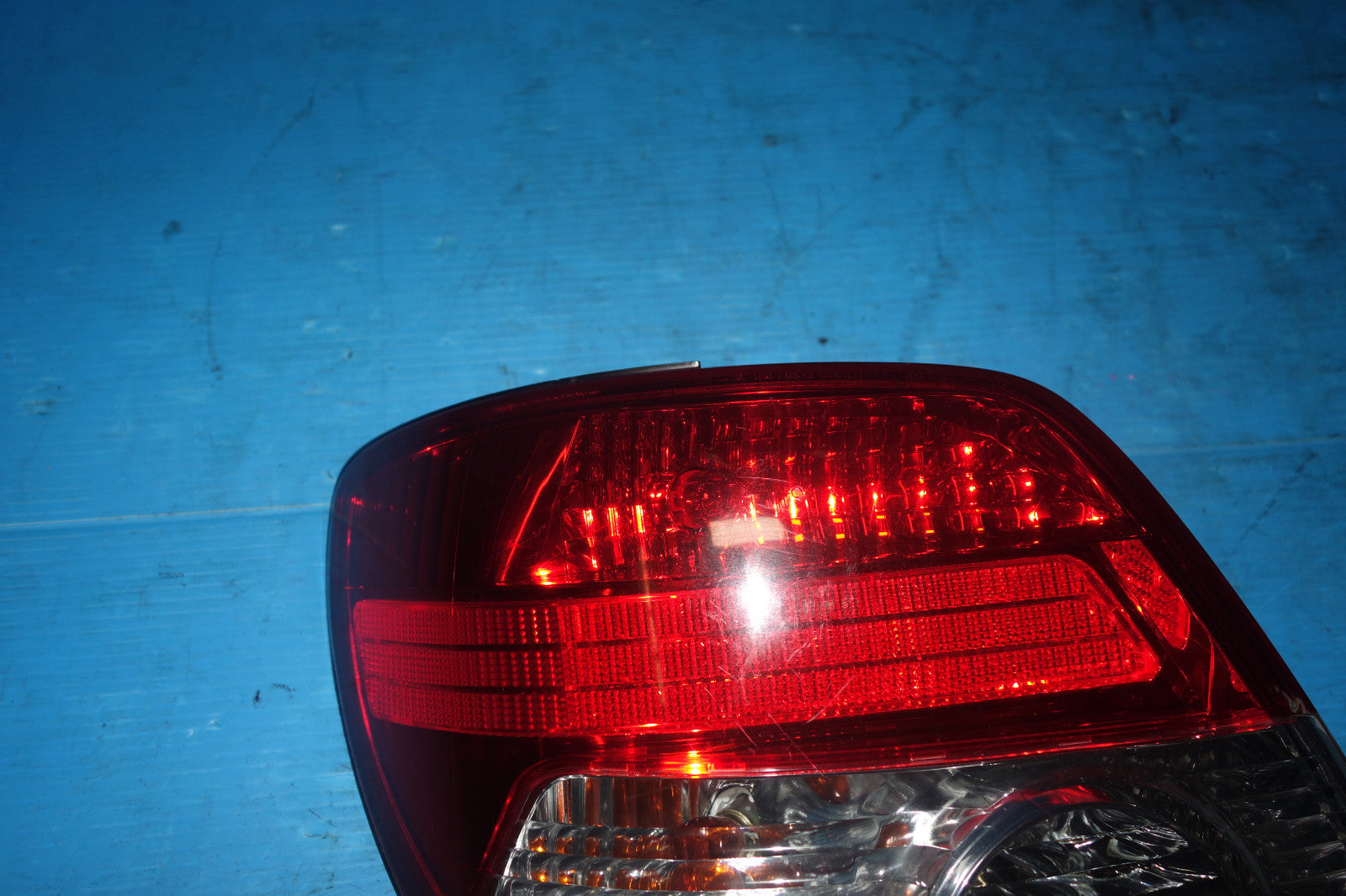 JDM Subaru Impreza WRX STi Outback Sport Wagon Left LH Tail Light Lamp 2004-2005
