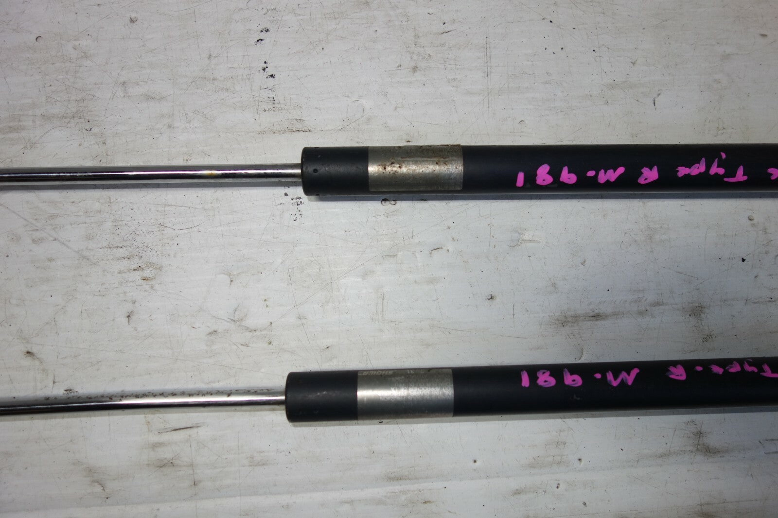 JDM 1996-2000 HONDA CIVIC TYPE R EK9 REAR HATCH STRUTS TAILGATE TRUNK SHOCKS