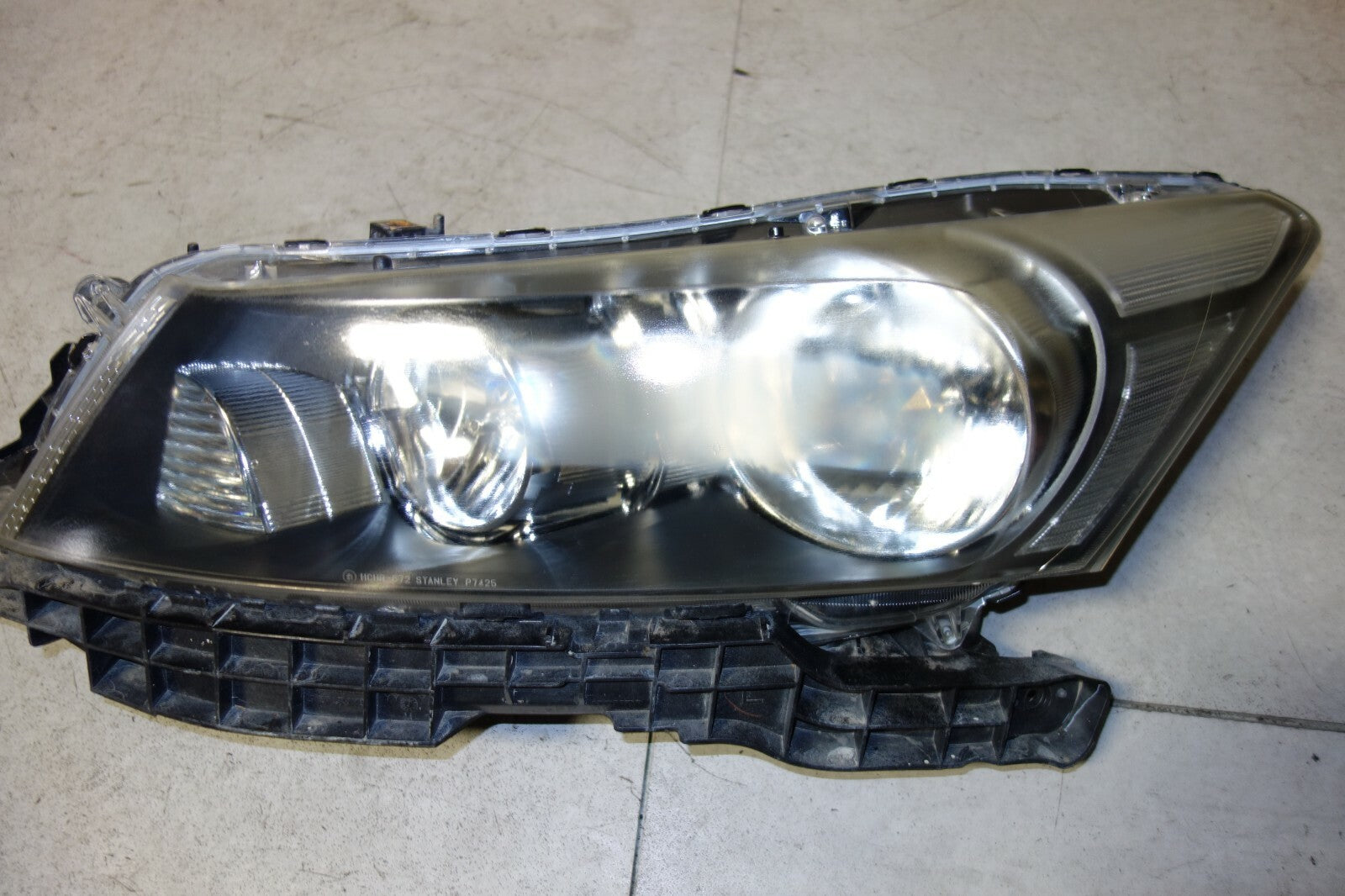 JDM 2008-2012 HONDA ACCORD INSPIRE OEM HID HEAD LIGHTS HEAD LAMPS JAPAN JD-3831