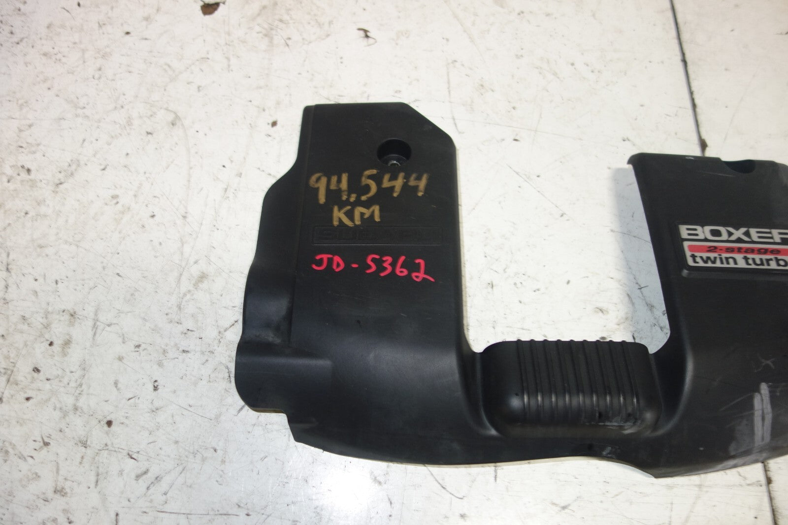 JDM Subaru Legacy B4 EJ208 Boxer Twin Turbo Engine Cover Platic 2000-2004