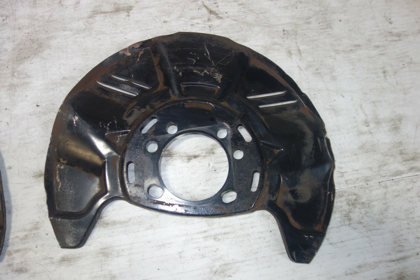 JDM SUBARU LEGACY & OUTBACK OEM FRONT SHIELD DUST PLATE LEFT & RIGHT 2005-2014