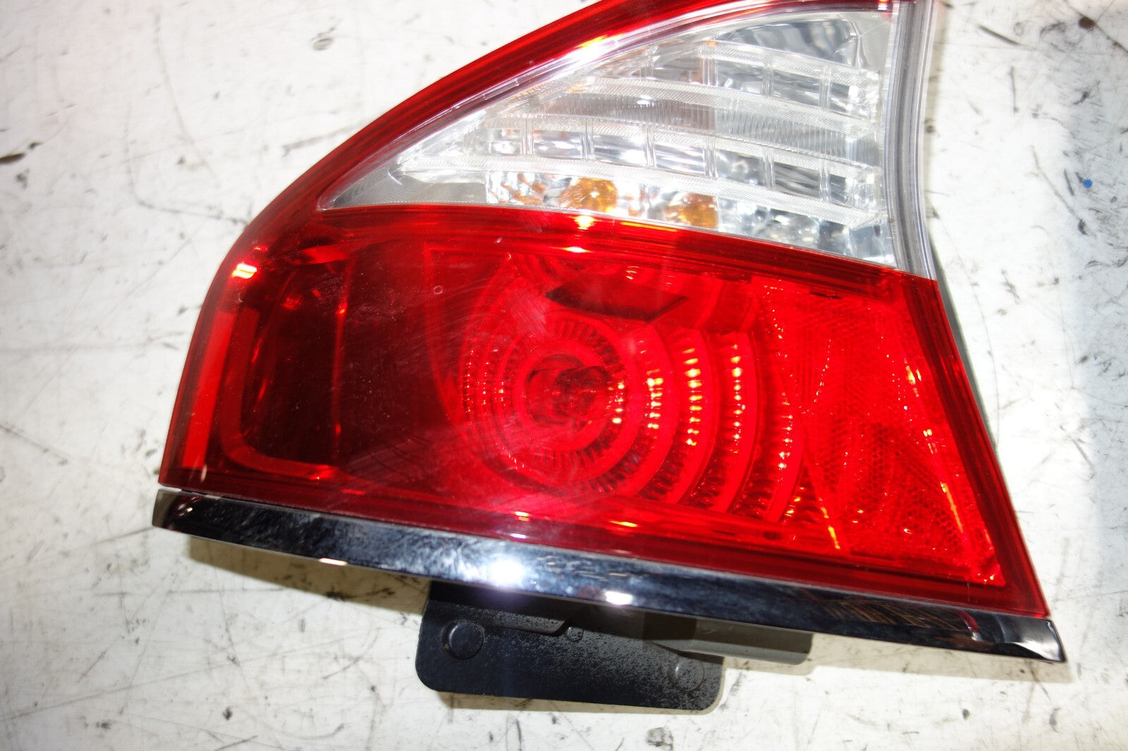 JDM SUBARU LEGACY BL5 OEM USED TAIL LIGHTS LAMPS 4 DOOR SEDAN 2005-2009