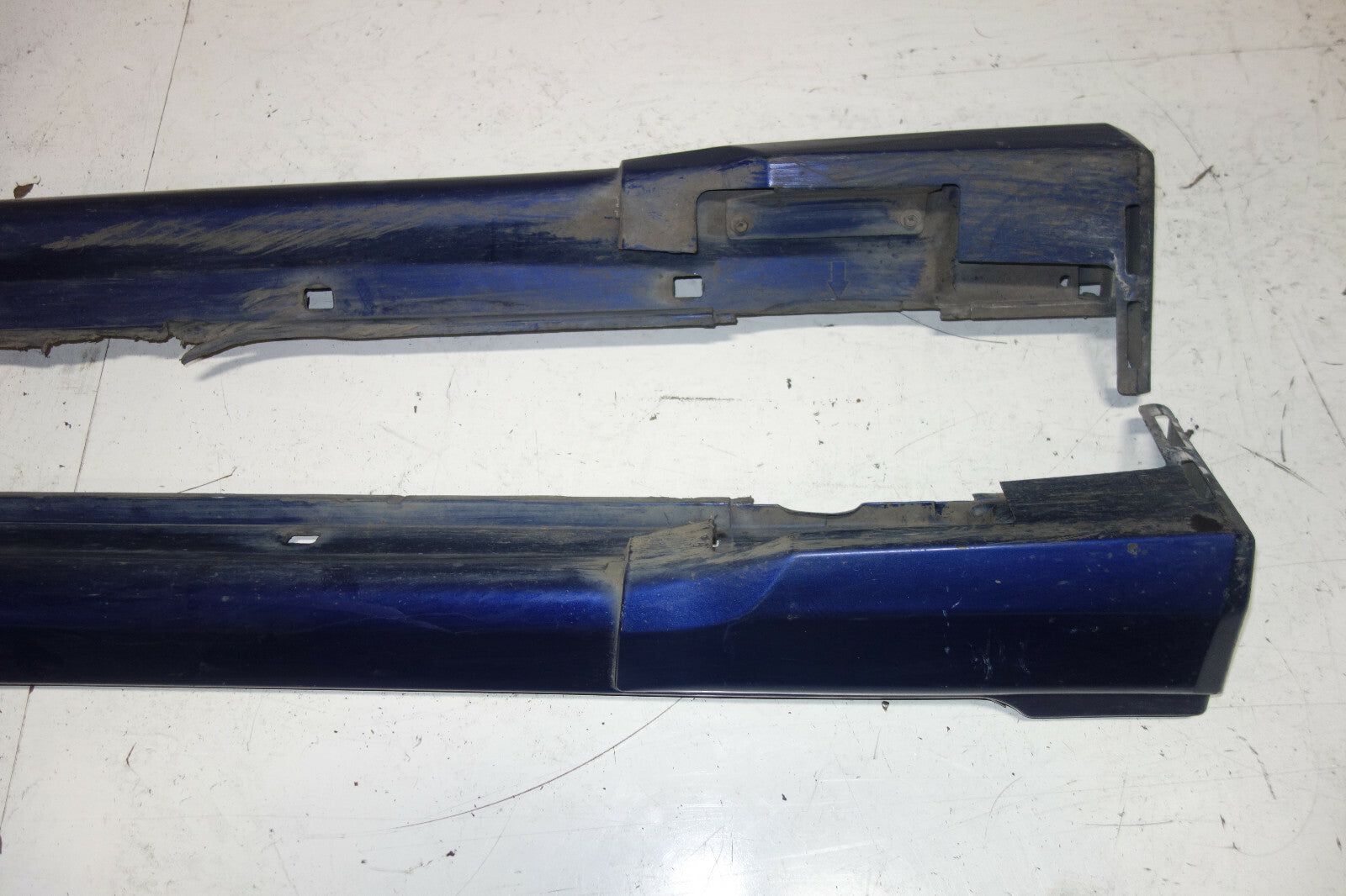 JDM Subaru Legacy B4 BE5 Side Skirts Rocker Panels Spats Valance 2000-2004 Sedan