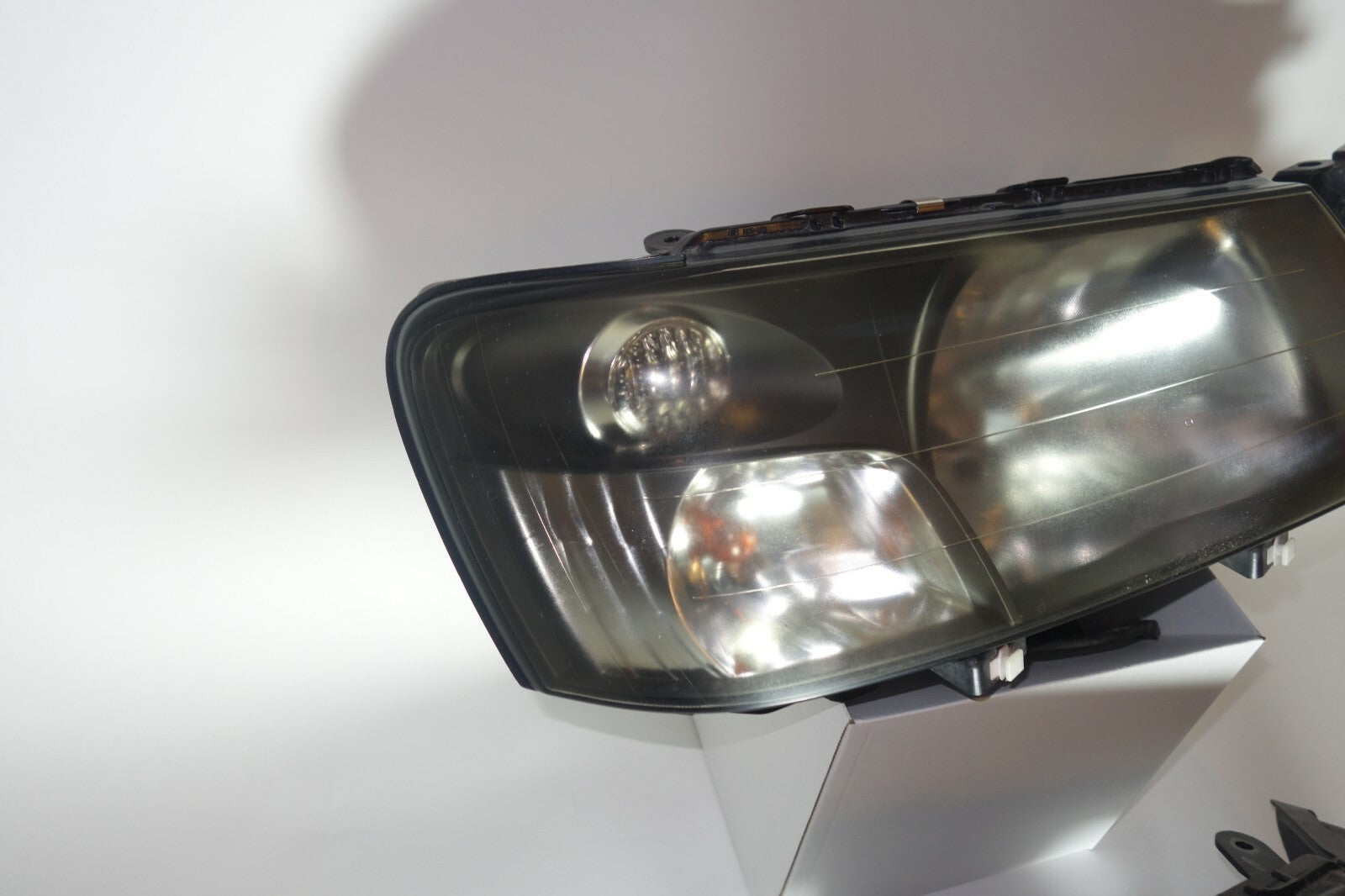 Subaru Forester Black Housing HiD Headlights Lamps Pair SG5 SG9 2003-2005