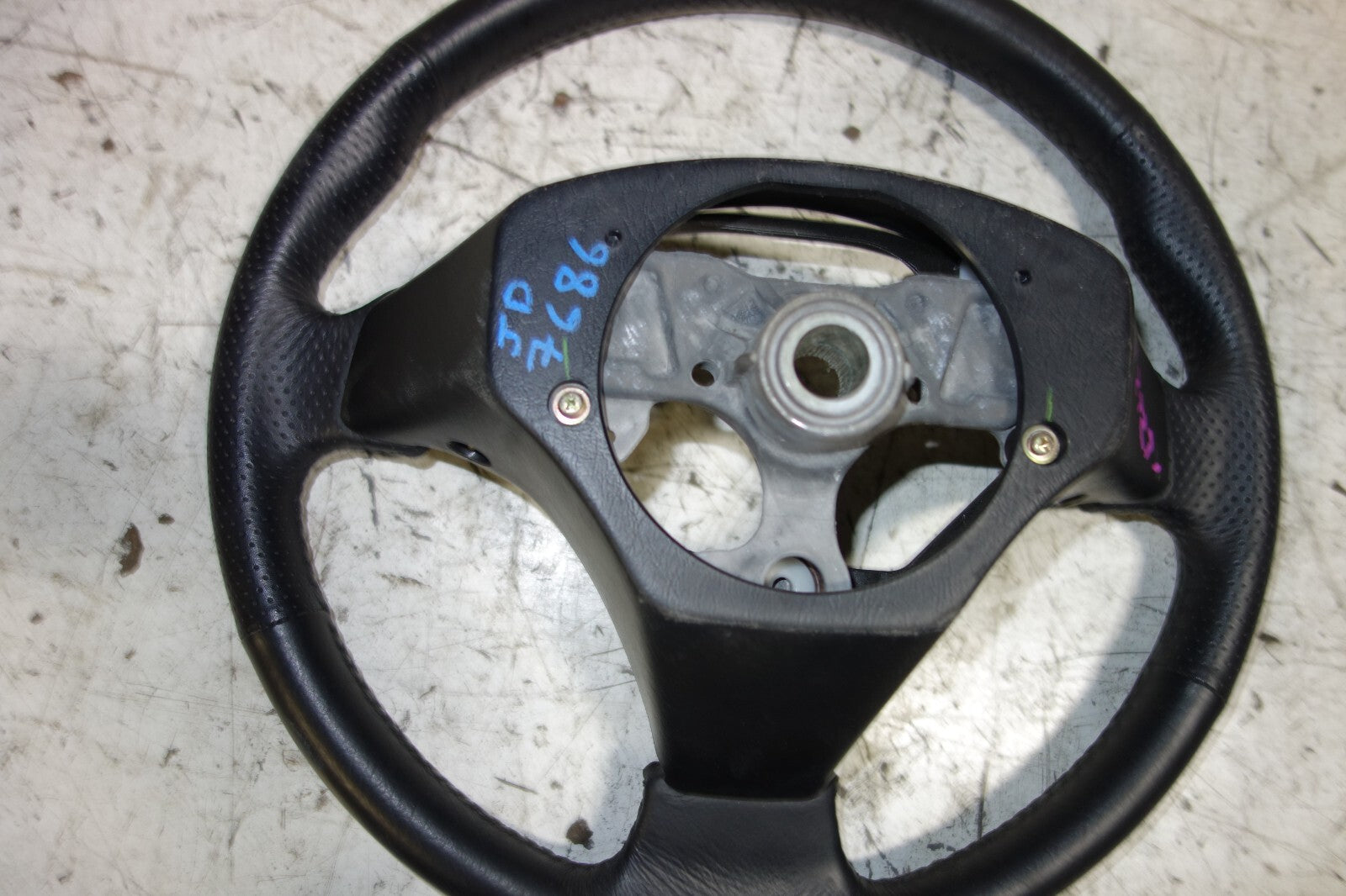 JDM 2000-2005 TOYOTA CELICA STEERING WHEEL ZZT231 ZZT230