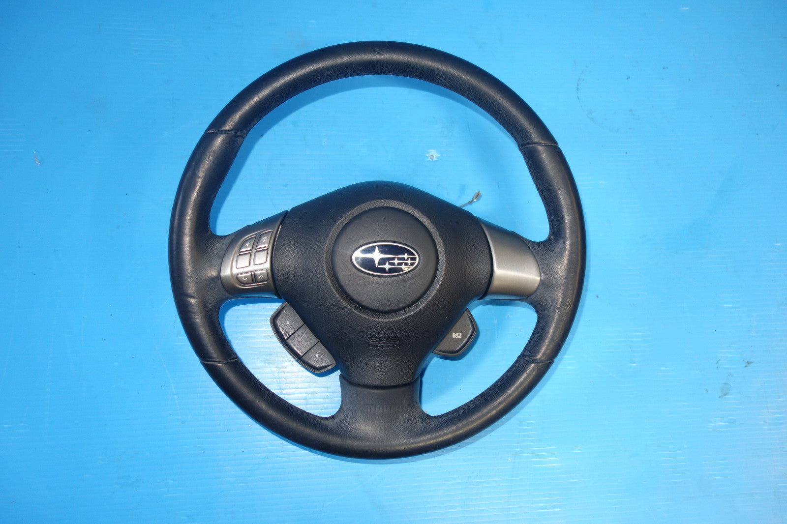 JDM Subaru Impreza Forester Legacy OEM Momo Steering Wheel & Hub Rare GDB BP5