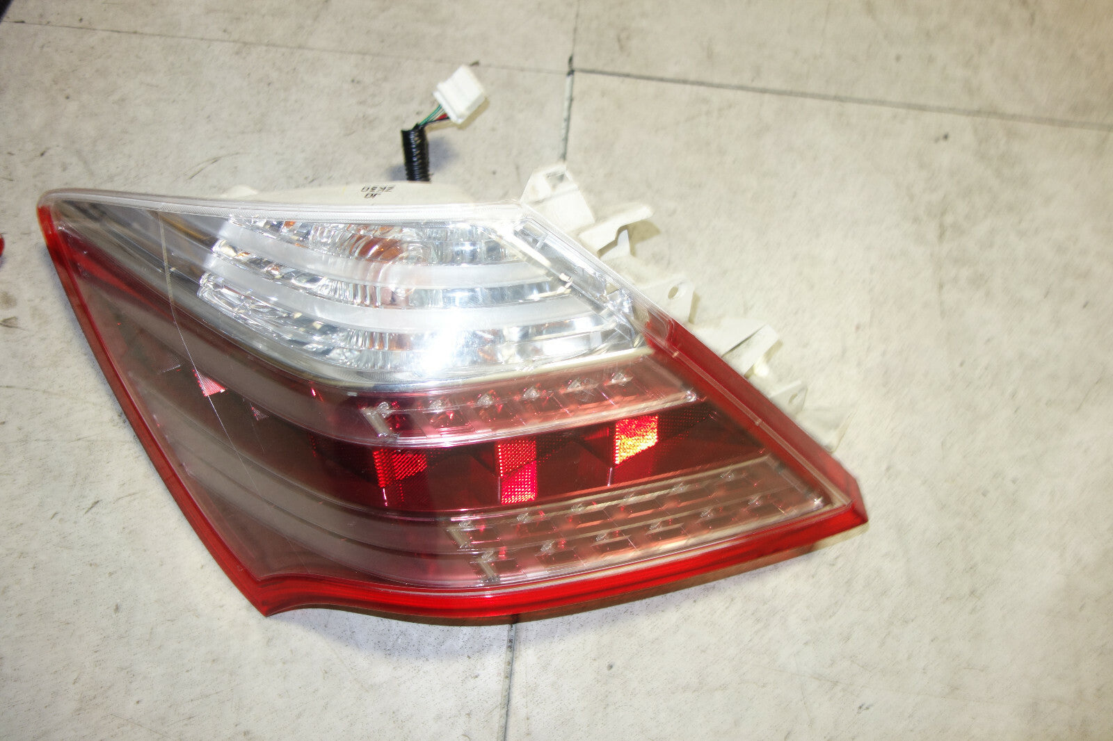 JDM Acura RL KB2 Tail Lights Lamps OEM 2009 2010 2011 2012 Left + Right