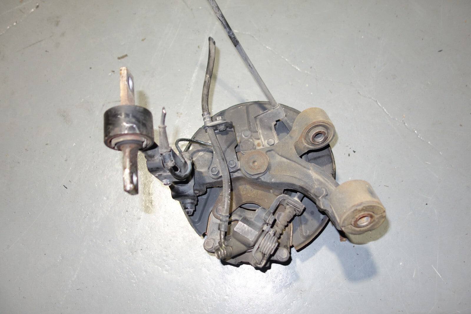 JDM 2002-2006 ACURA RSX HUB DC5 OEM REAR LEFT SIDE HUB CALIPER KNUCKLE MF-1004