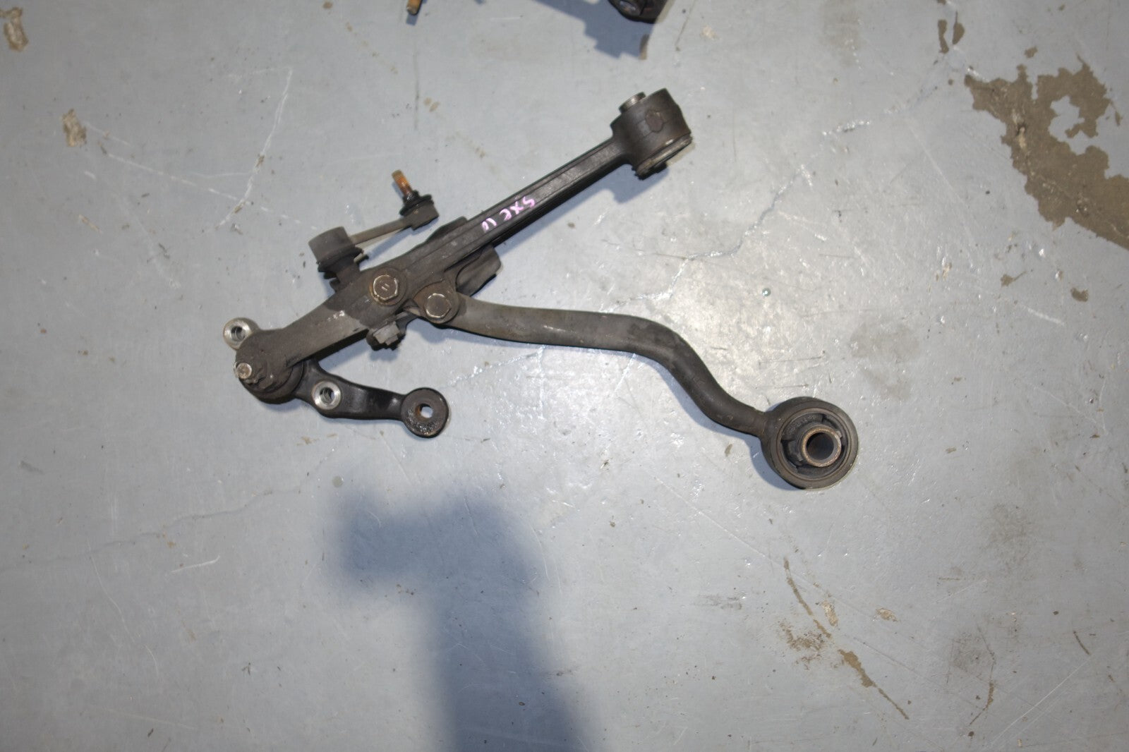 JDM 01-05 LEXUS IS300 OEM FRONT LOWER CONTROL ARM LEFT & RIGHT SXE10 ALTEZZA