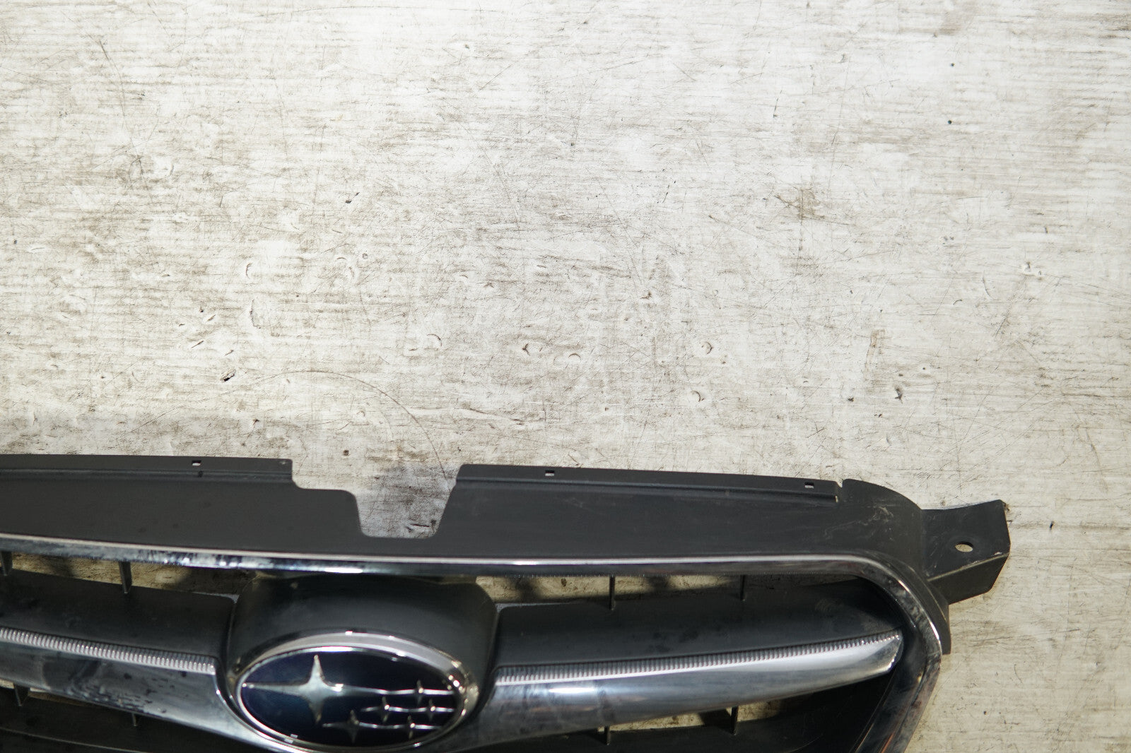 JDM Subaru Legacy OEM Front Grille 2005 2006 2007 MF-472