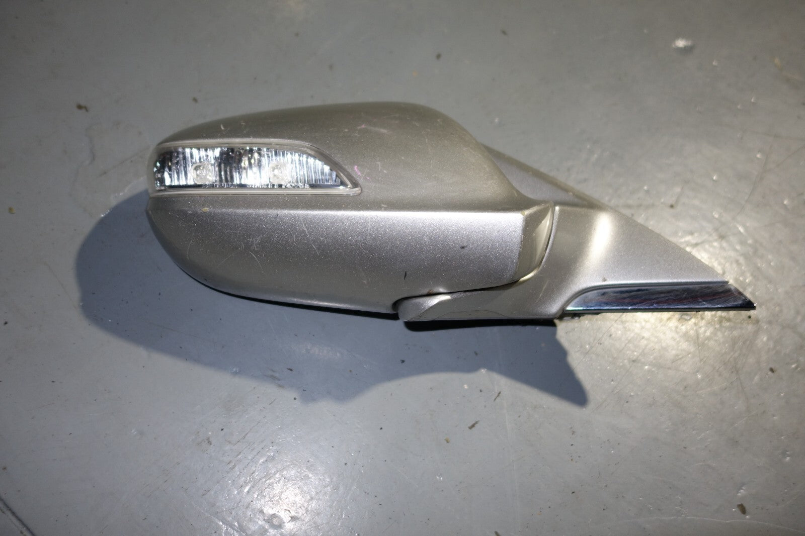 JDM 2005-2008 ACURA RL KB1 OEM POWER FOLDING MIRRORS SWITCH HONDA LEGEND M-1417