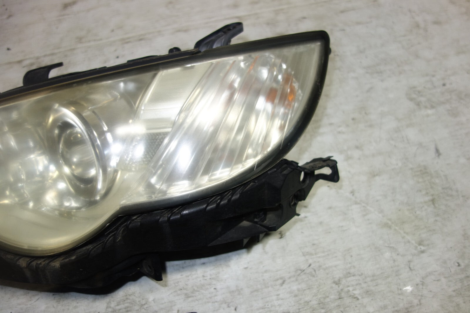JDM Subaru Legacy Outback Hid Clear Headlights Lamps OEM 2008-2009