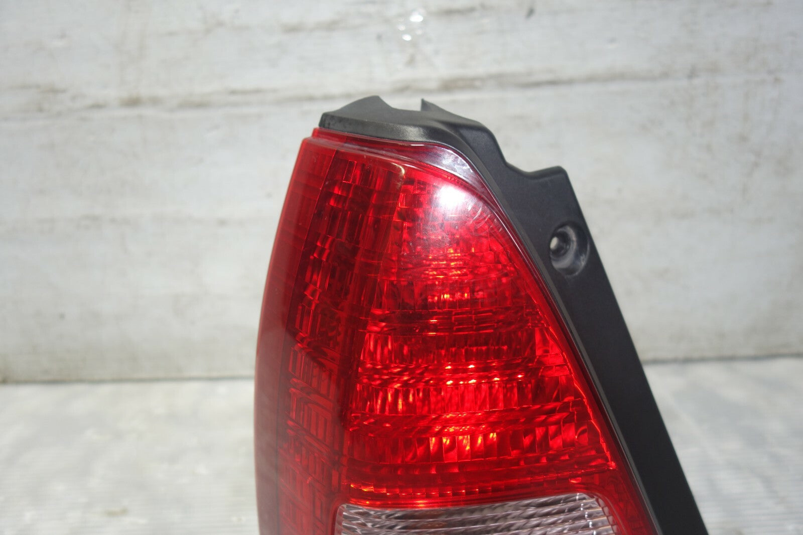 JDM 2003-2005 SUBARU FORESTER STi SG5 SG OEM TAIL LIGHT LAMP LEFT SIDE 2003-2005
