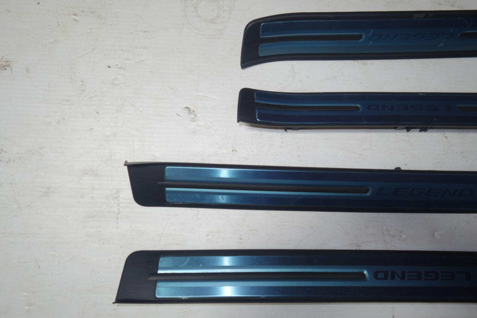 JDM 2005-2008 GENUINE ACURA RL OEM DOOR SILLS TRIM SCUFF PLATES SIDE STEPS