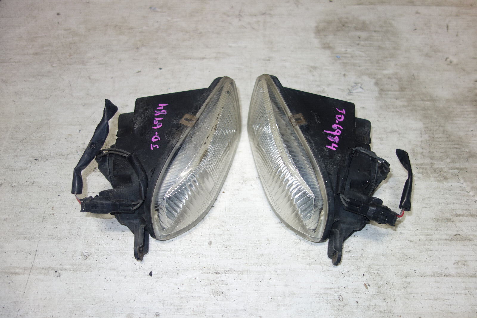 JDM Toyota Celica ST202 Front Fog Lights Fog Lamps 1994-1999 Used OEM Left Right
