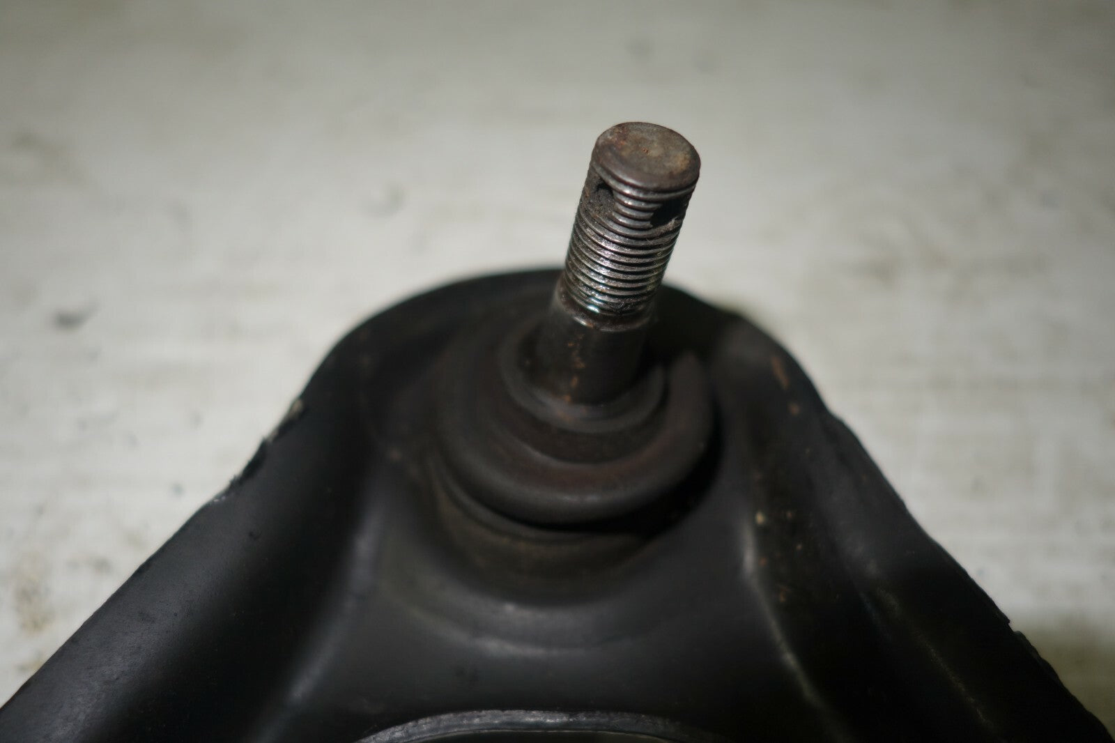 JDM 1999-2005 MAZDA MIATA OEM FRONT UPPER CONTROL ARM BALL JOINT RIGHT SIDE