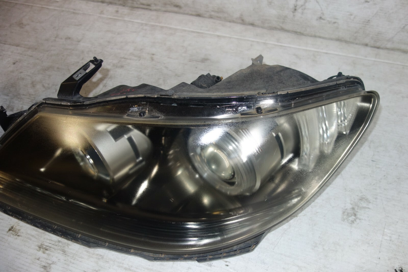JDM Acura RL OEM HiD Headlights Lamps Head Lights KB1 2005 2006 2007 2008