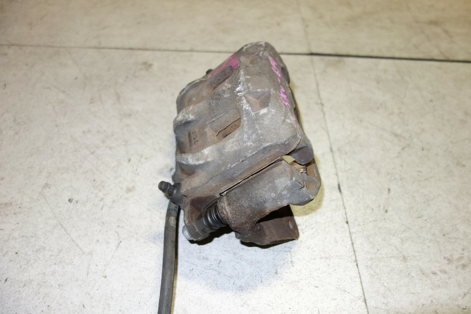 2005-2009 Subaru Legacy Spec-B Front Left Brake Caliper 6-speed Turbo JDM #2
